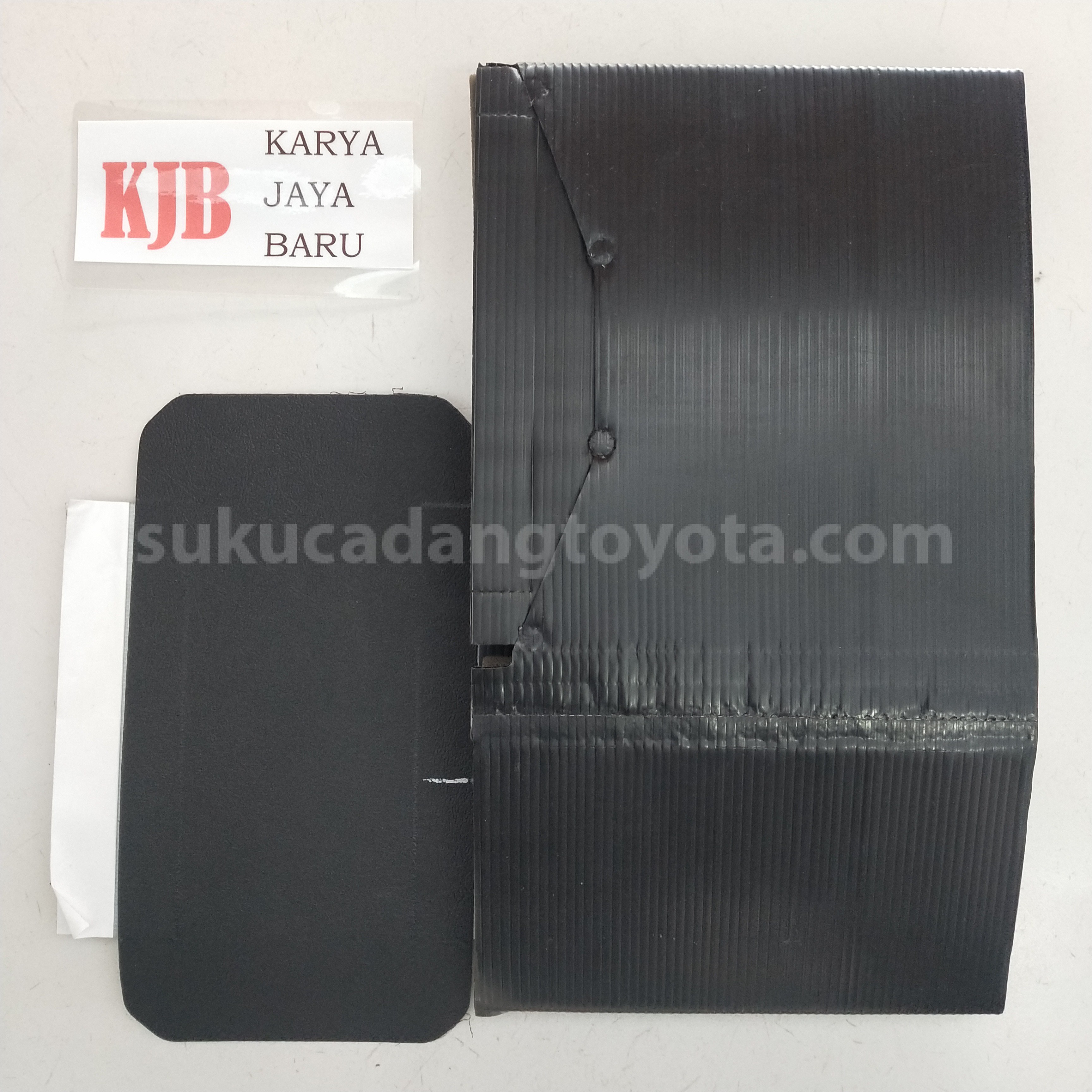 74405BZ030 COVER S/A, BATTERY - TOYOTA