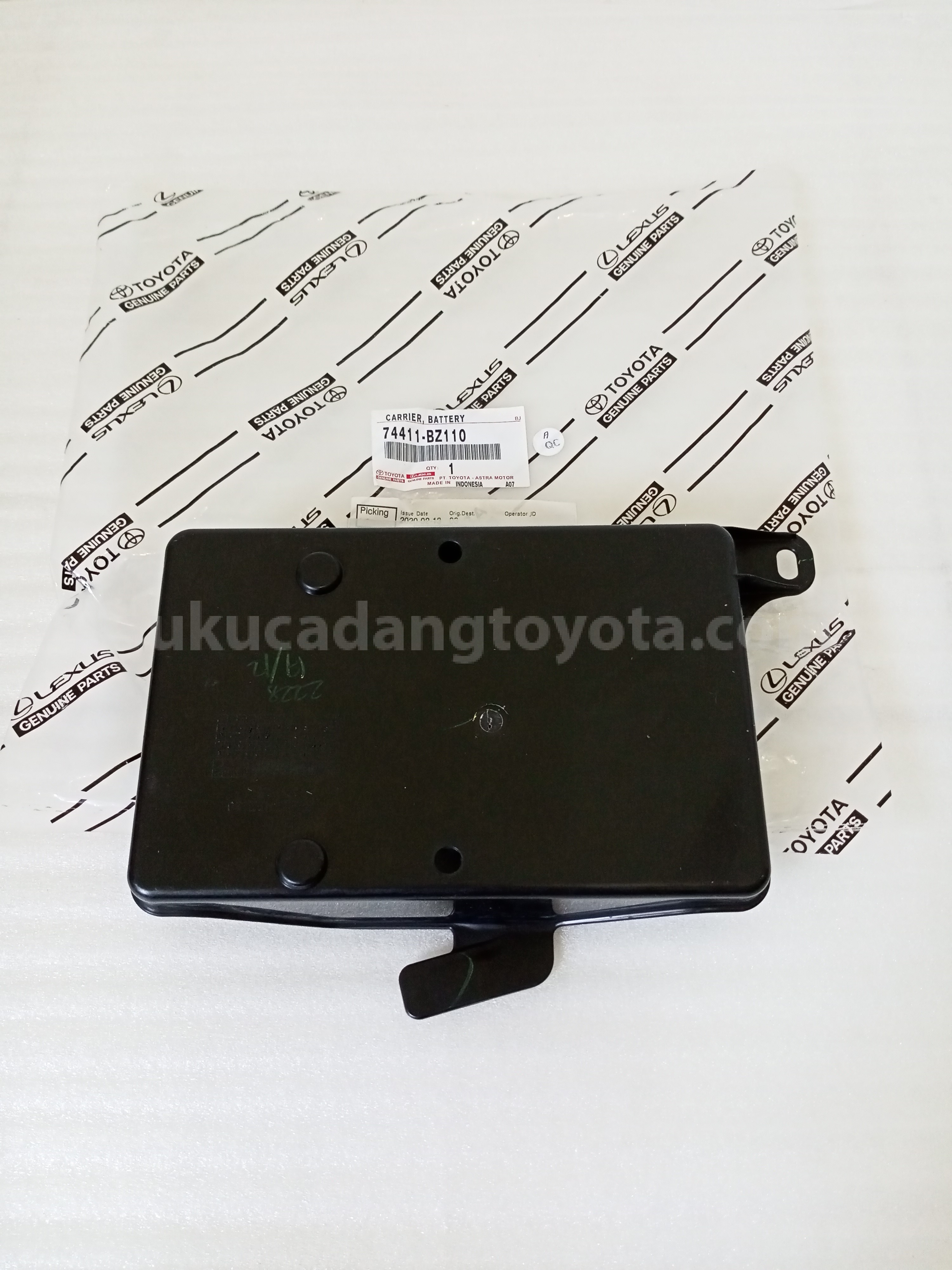 74411BZ110 CARRIER, BATTERY - TOYOTA