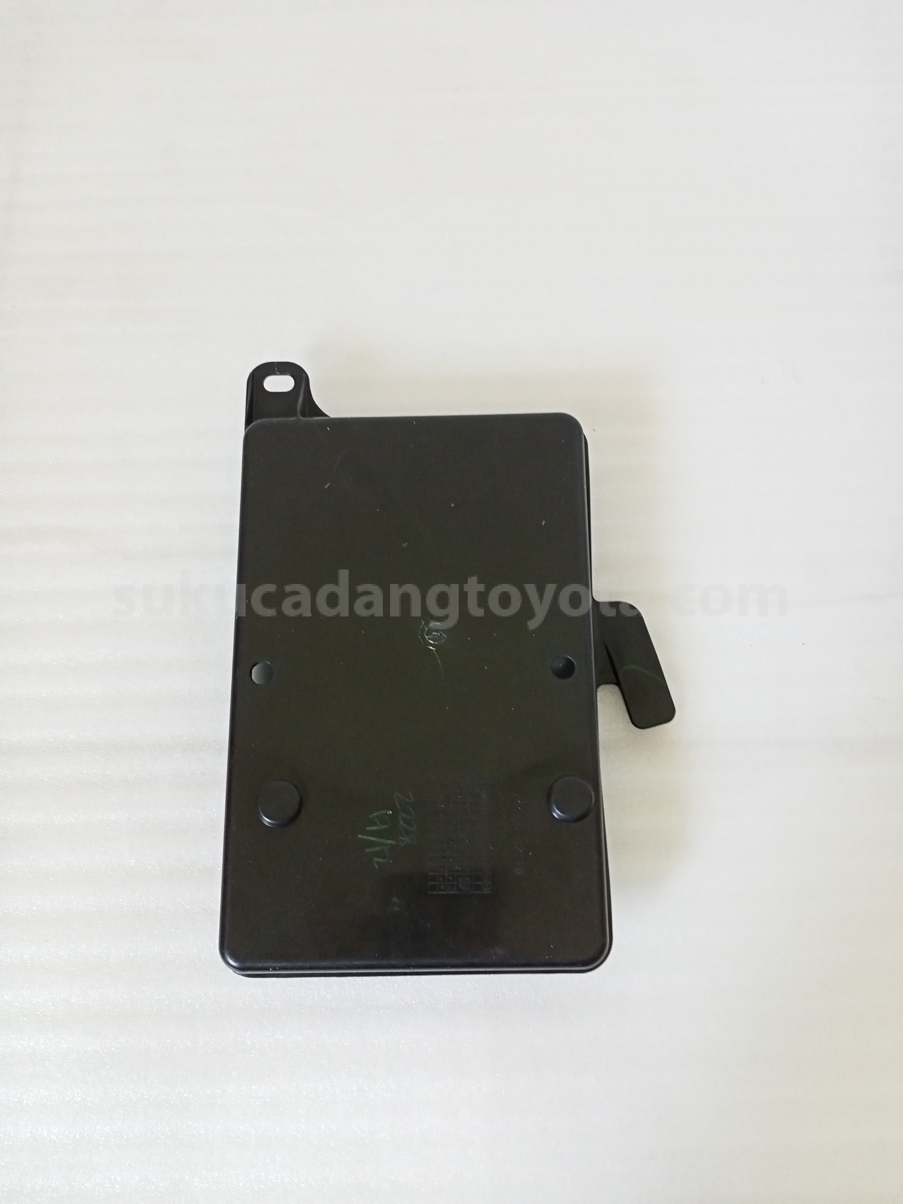 74411BZ110 CARRIER, BATTERY - TOYOTA