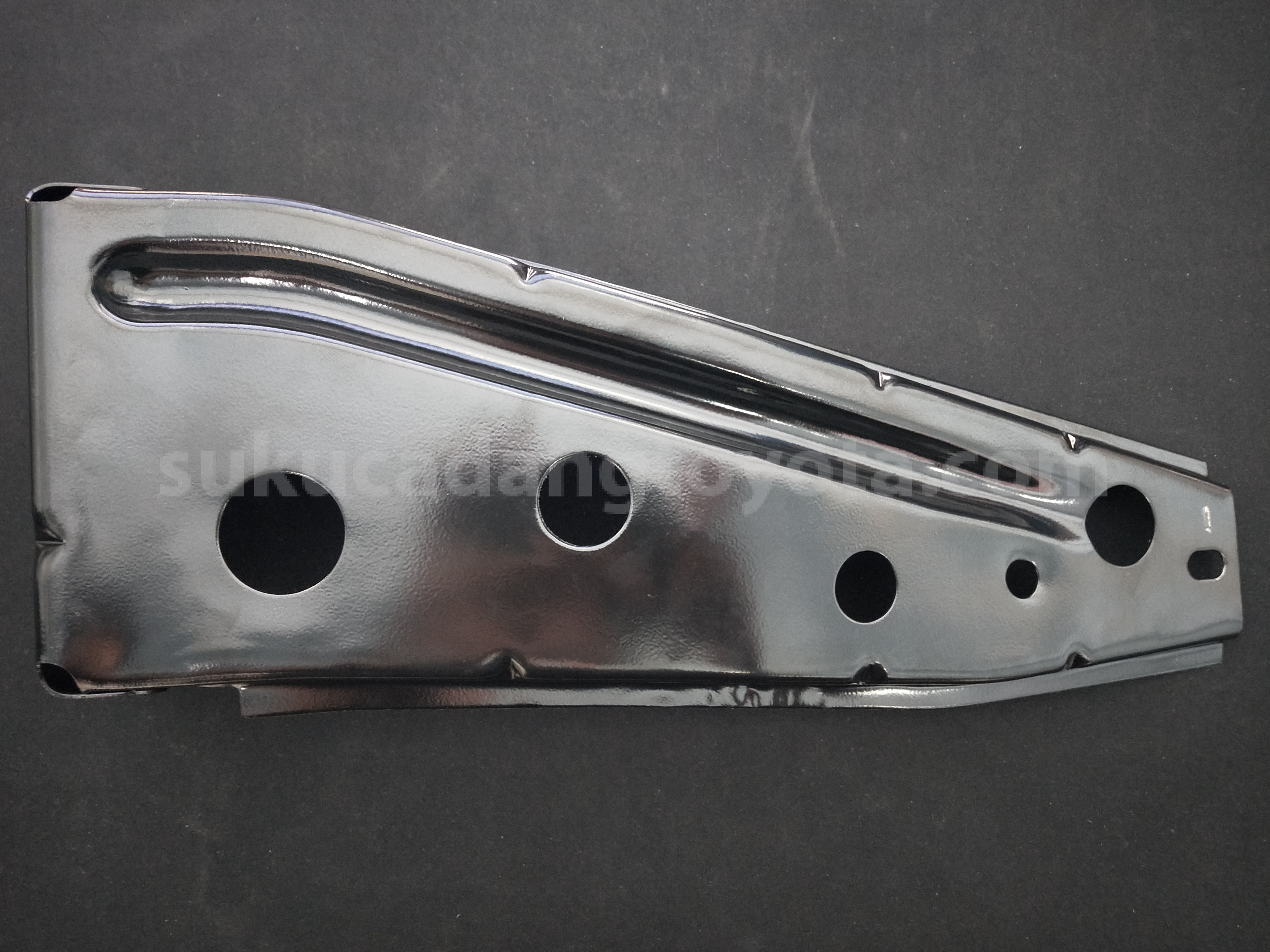 74417BZ040 BRACKET, BATTERY - TOYOTA