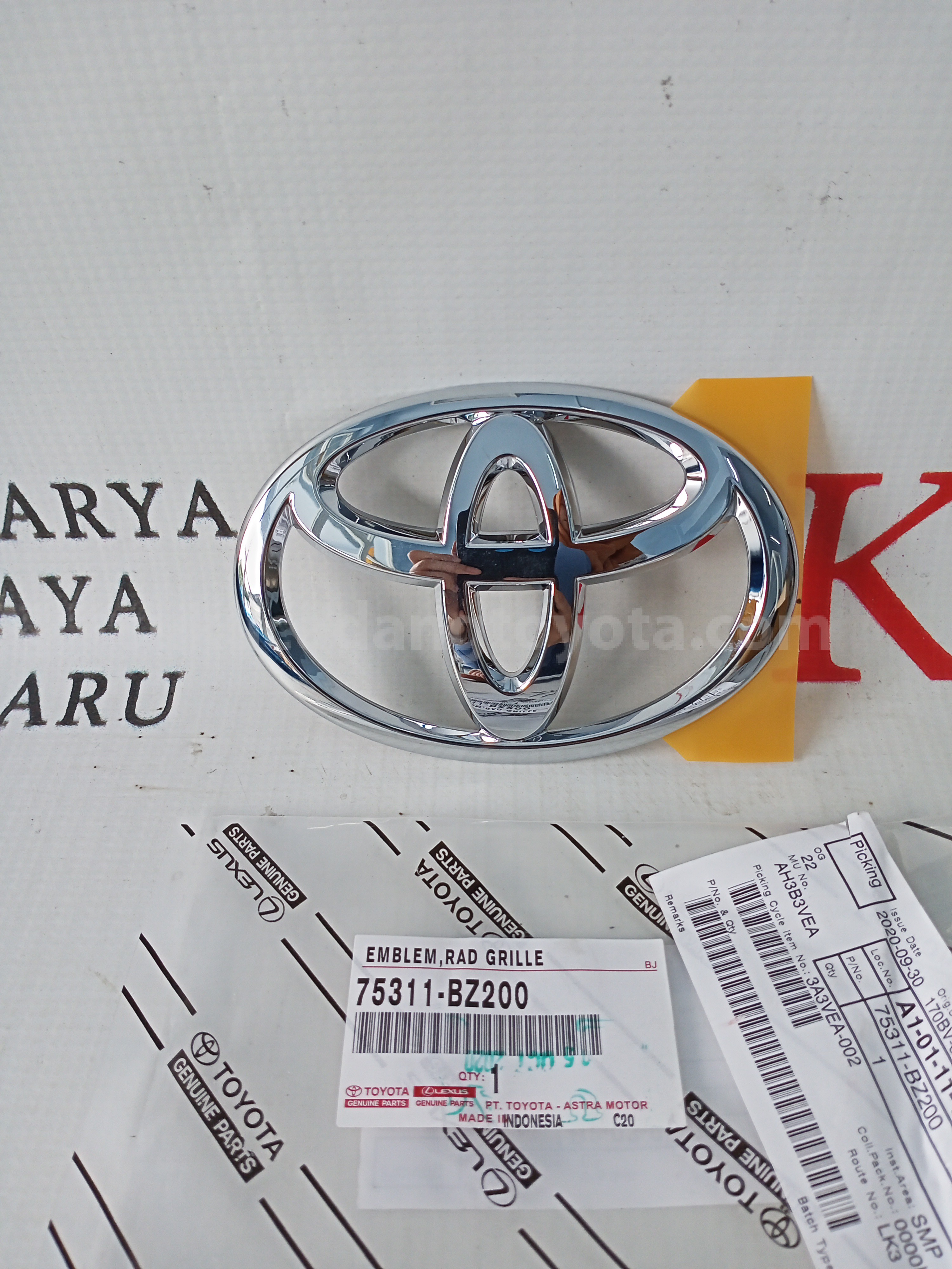 75311BZ200 EMBLEM,RAD GRILLE - TOYOTA