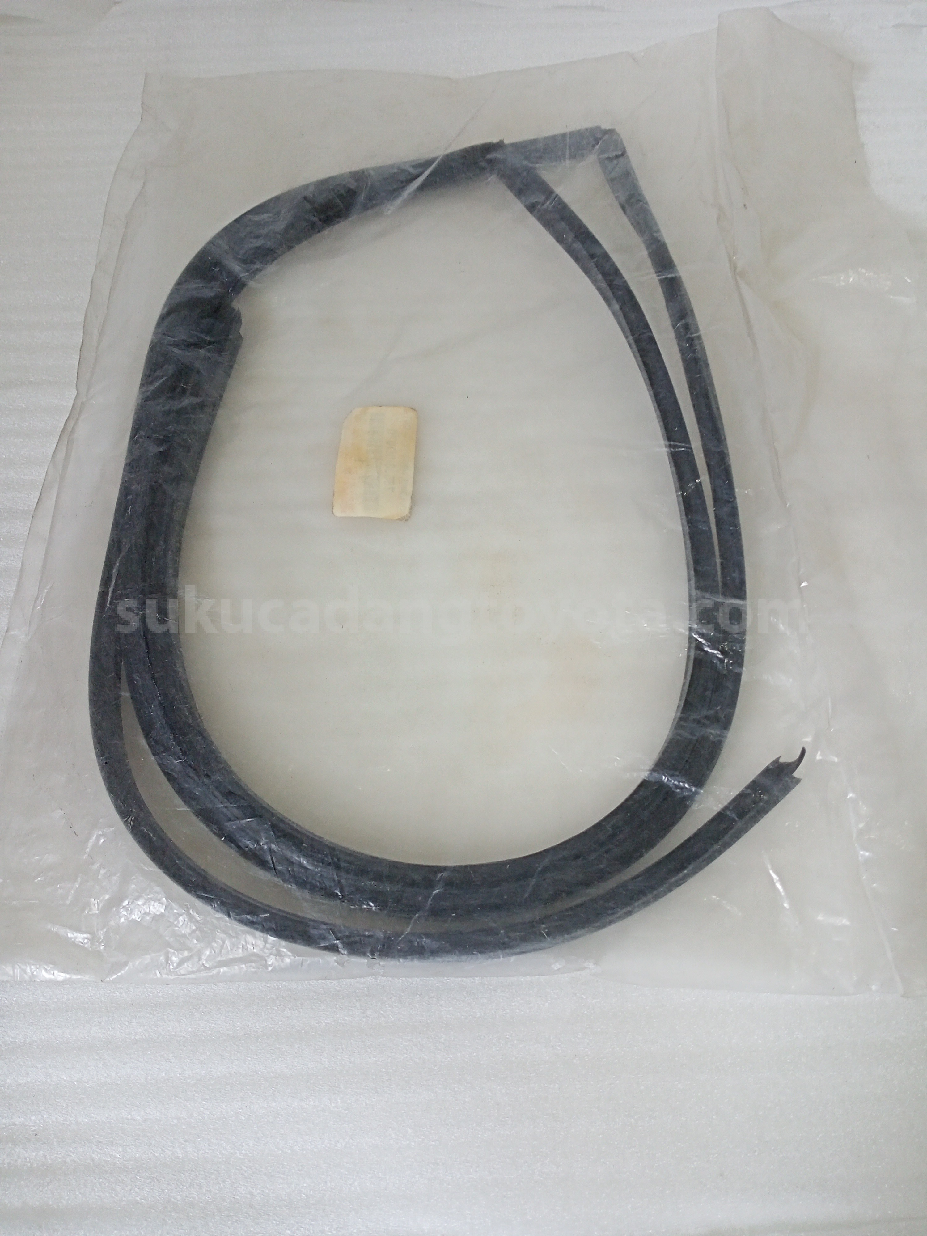 755330D070 MOULDING, WINDSHIELD - TOYOTA