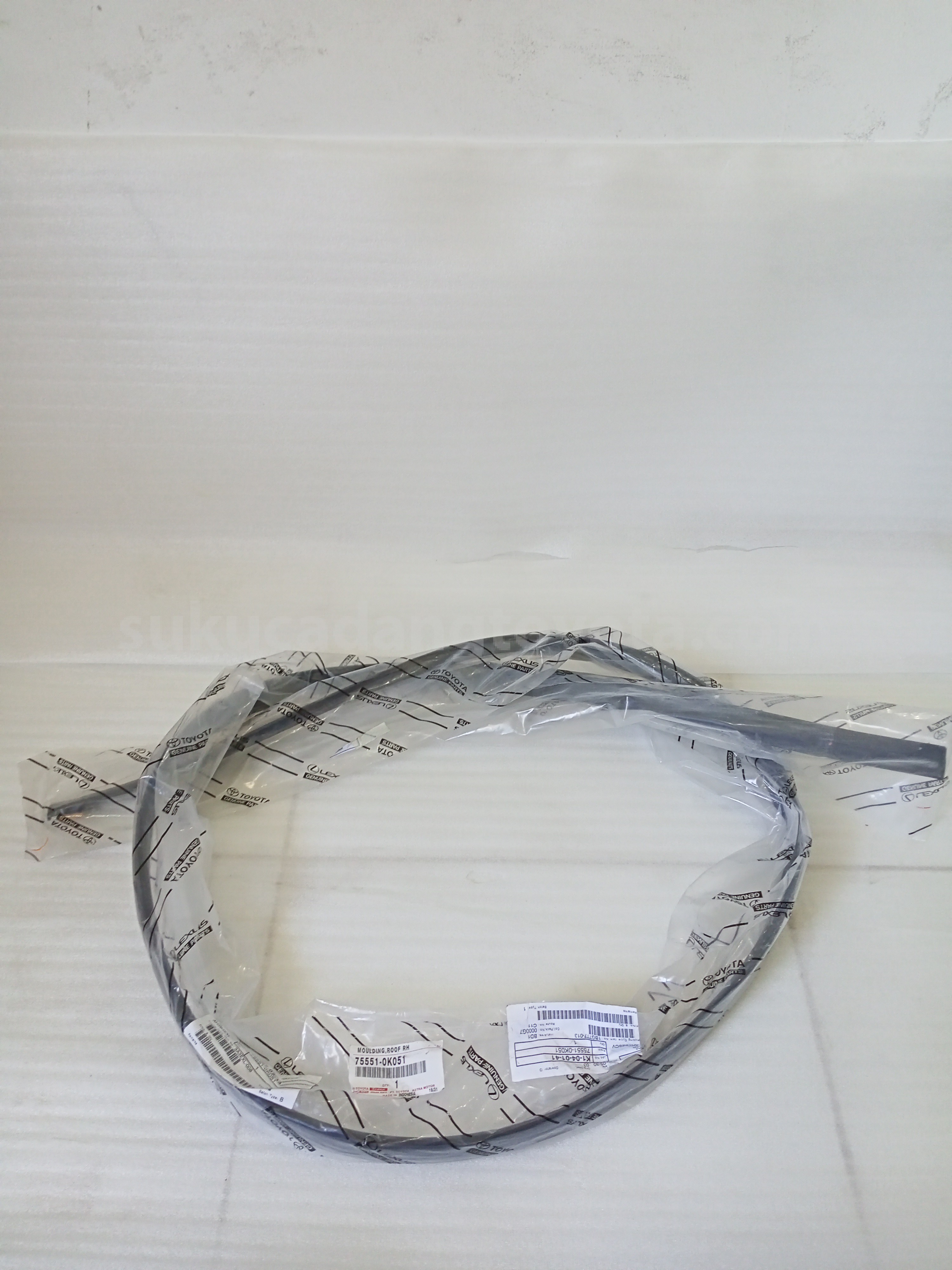 755510K051 MOULDING,ROOF RH - TOYOTA