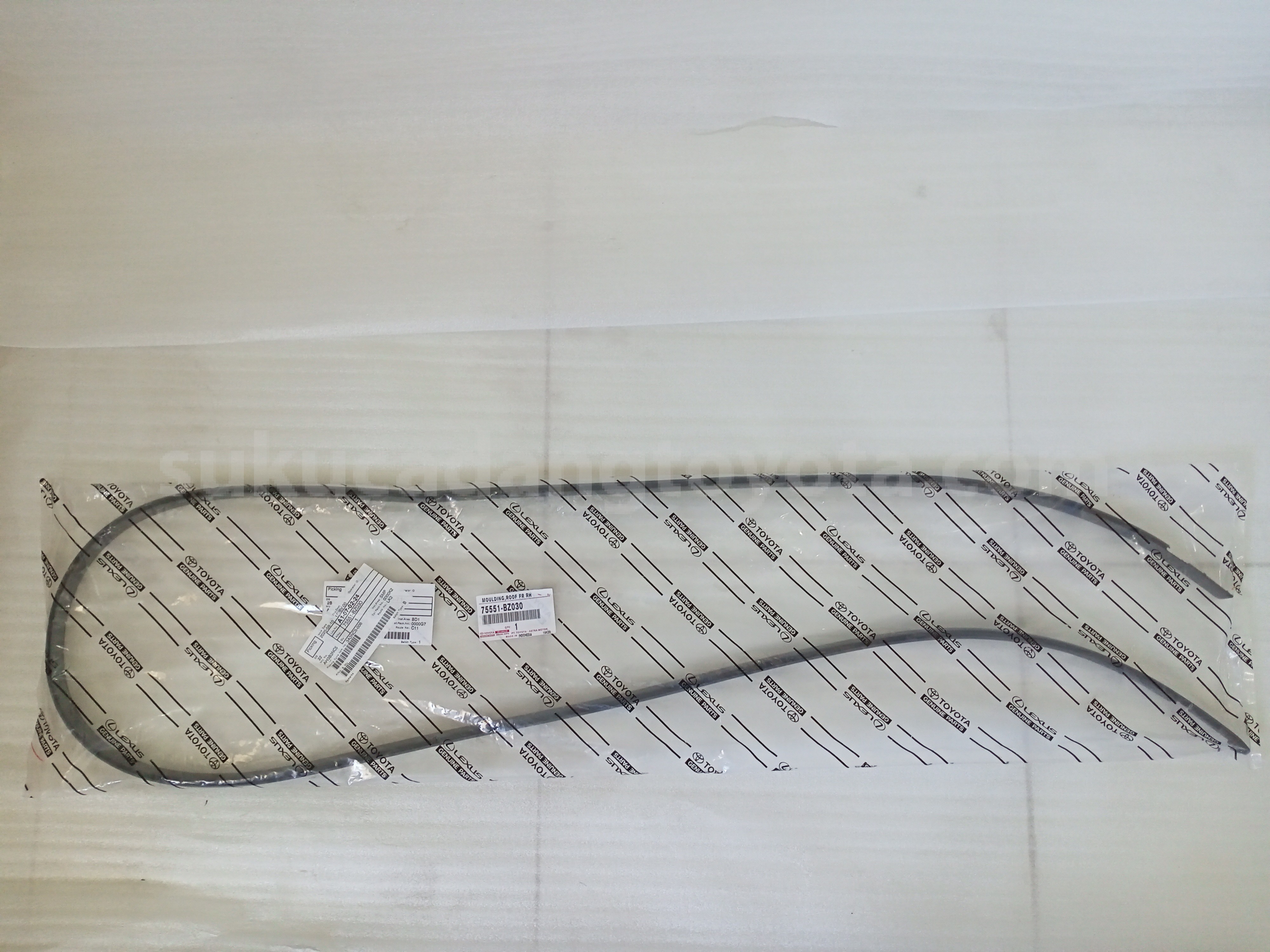 75551BZ030 MOULDING,ROOF FR RH - TOYOTA