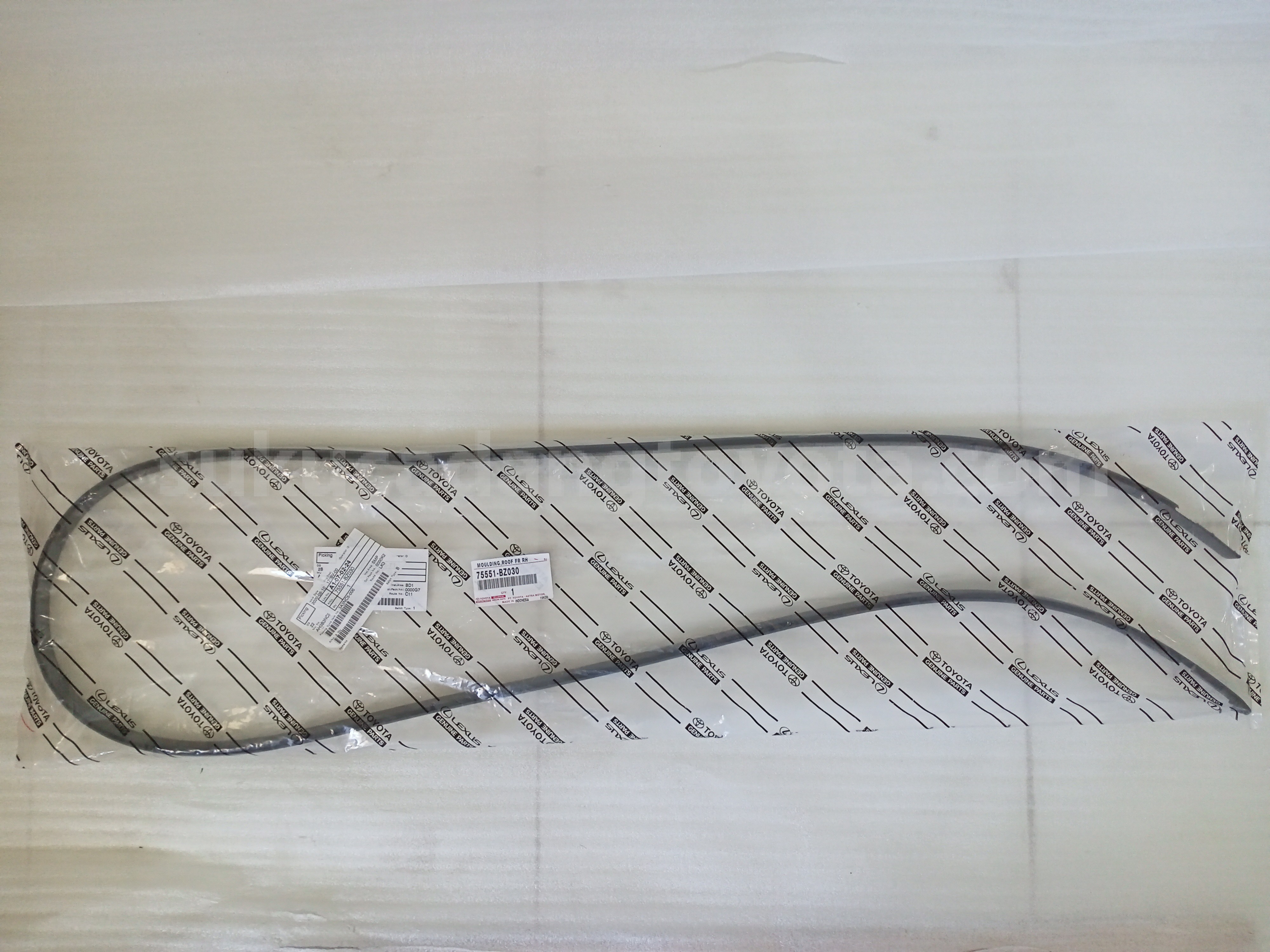 75551BZ030 MOULDING,ROOF FR RH - TOYOTA
