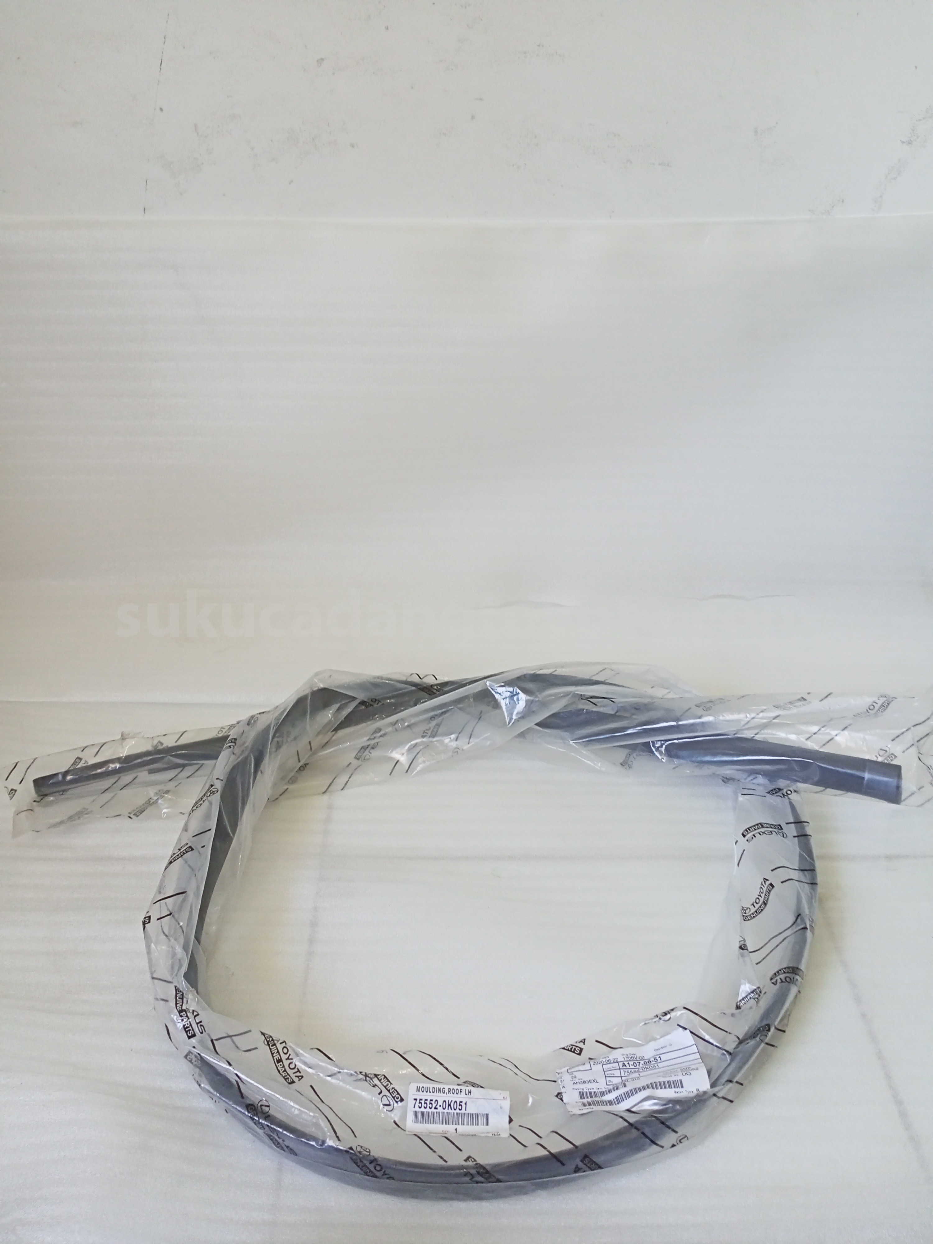 755520K051 MOULDING,ROOF LH - TOYOTA