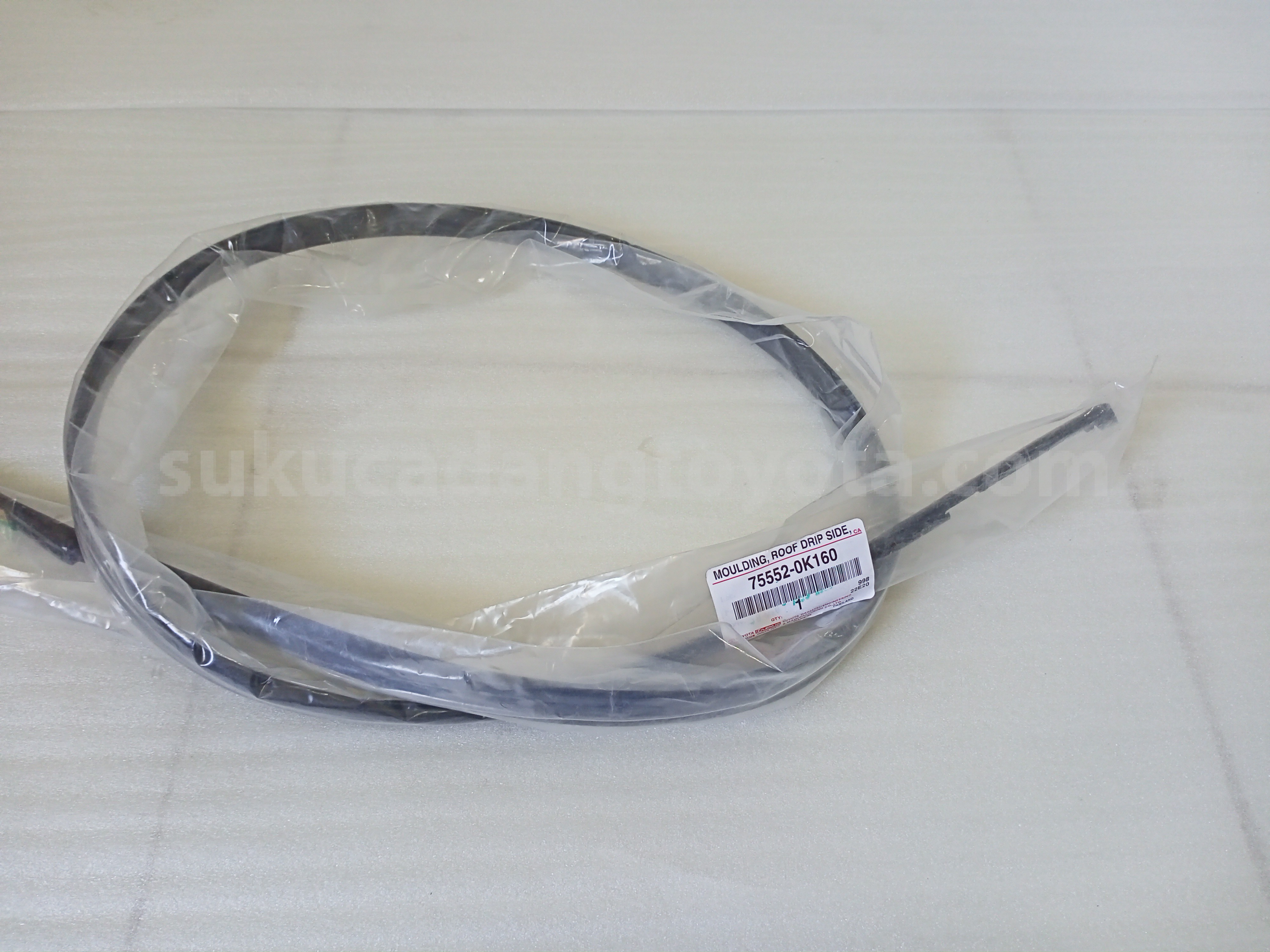 755520K160 MOULDING, ROOF DRIP - TOYOTA