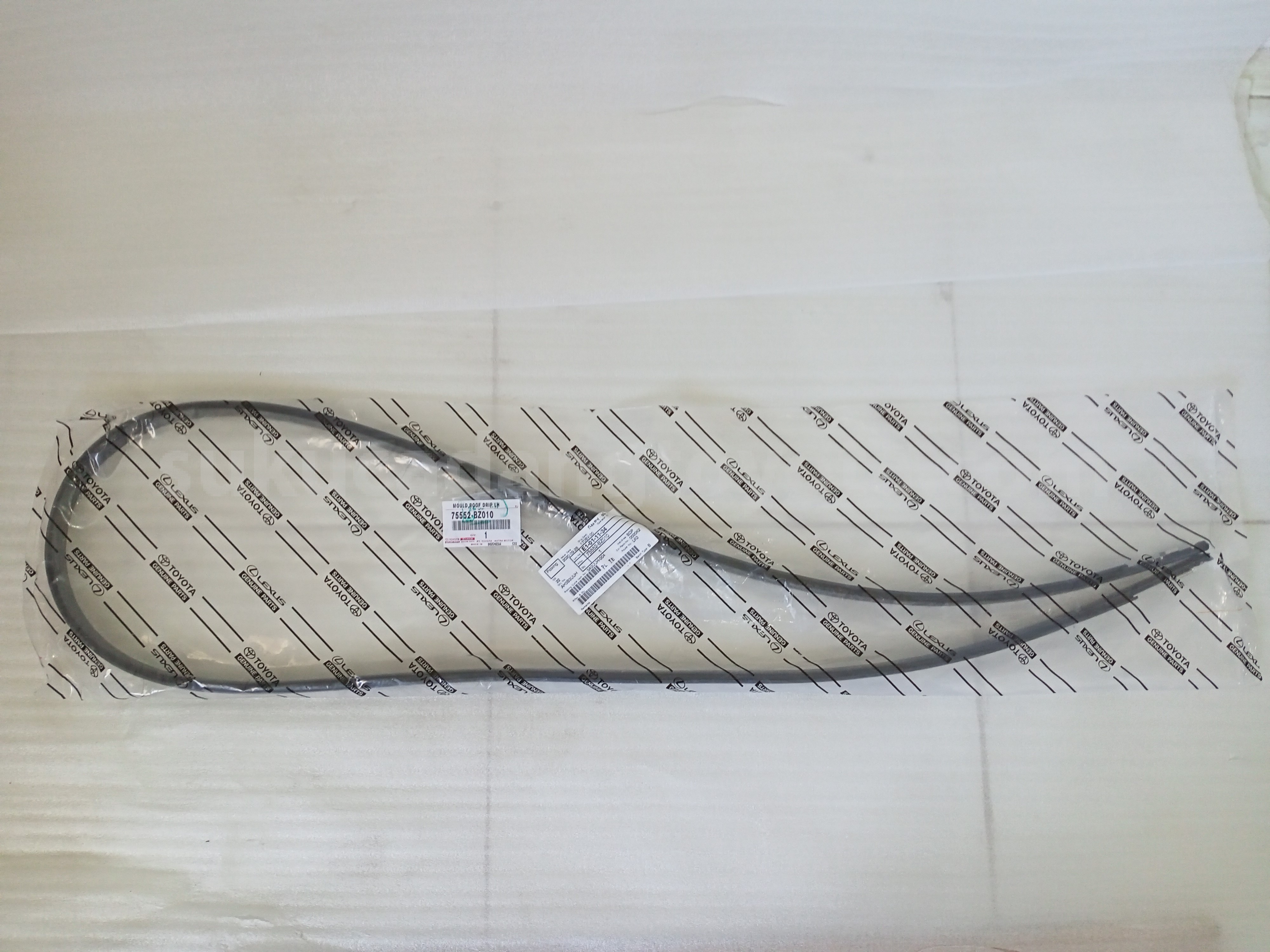 75552BZ010 MOULD,ROOF DRIP LH - TOYOTA