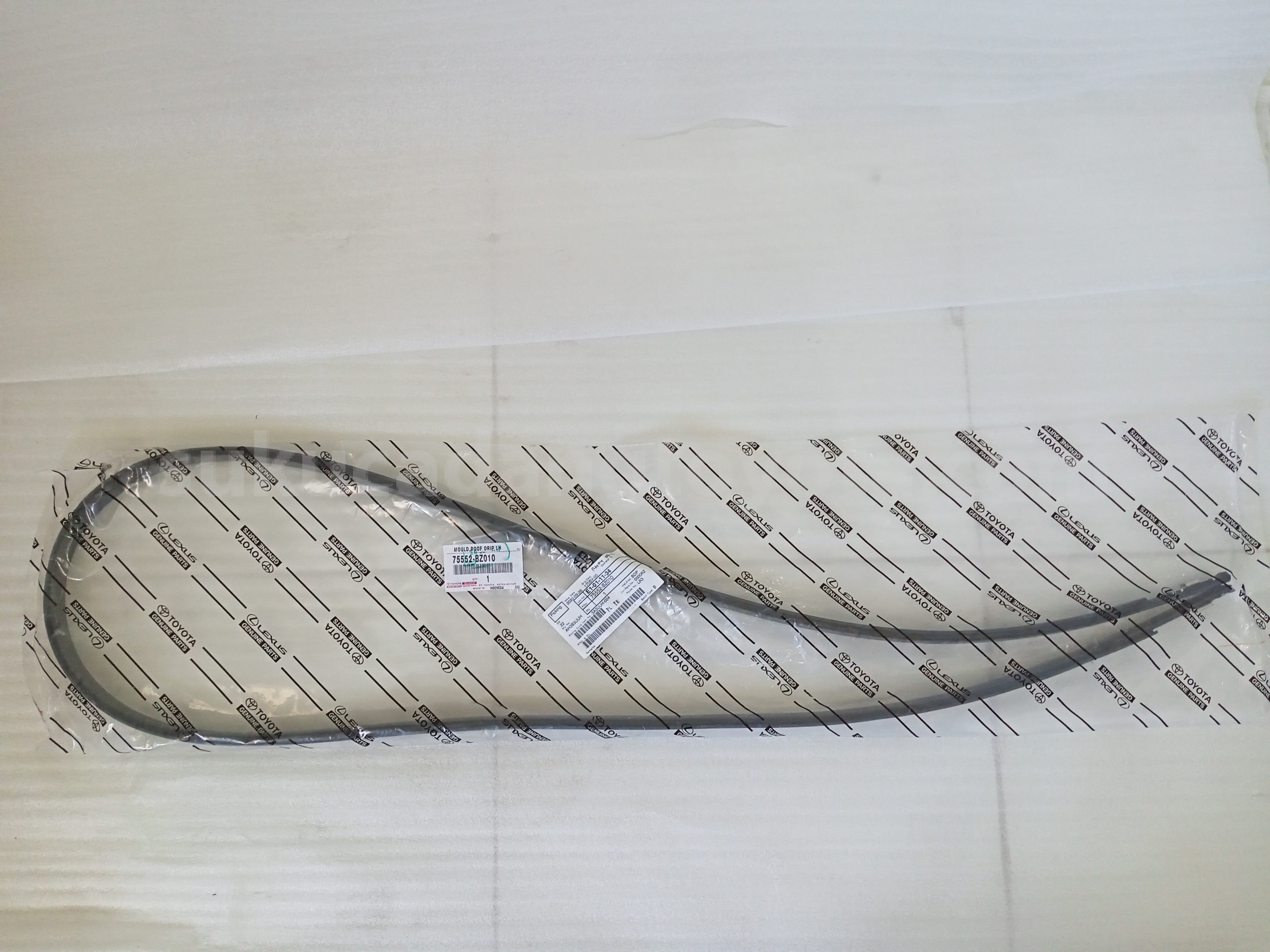 75552BZ010 MOULD,ROOF DRIP LH - TOYOTA
