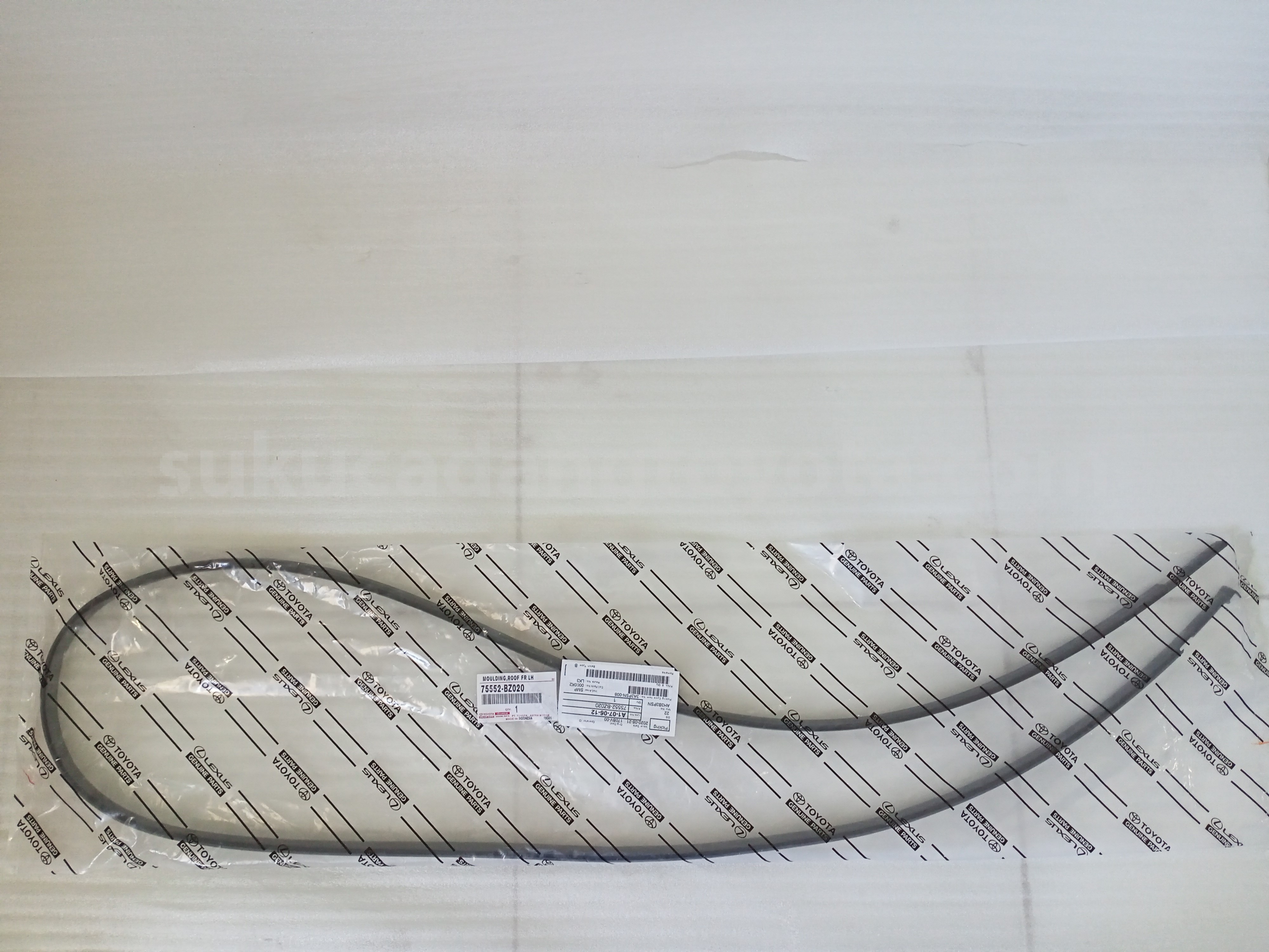75552BZ020 MOULDING,ROOF FR LH - TOYOTA