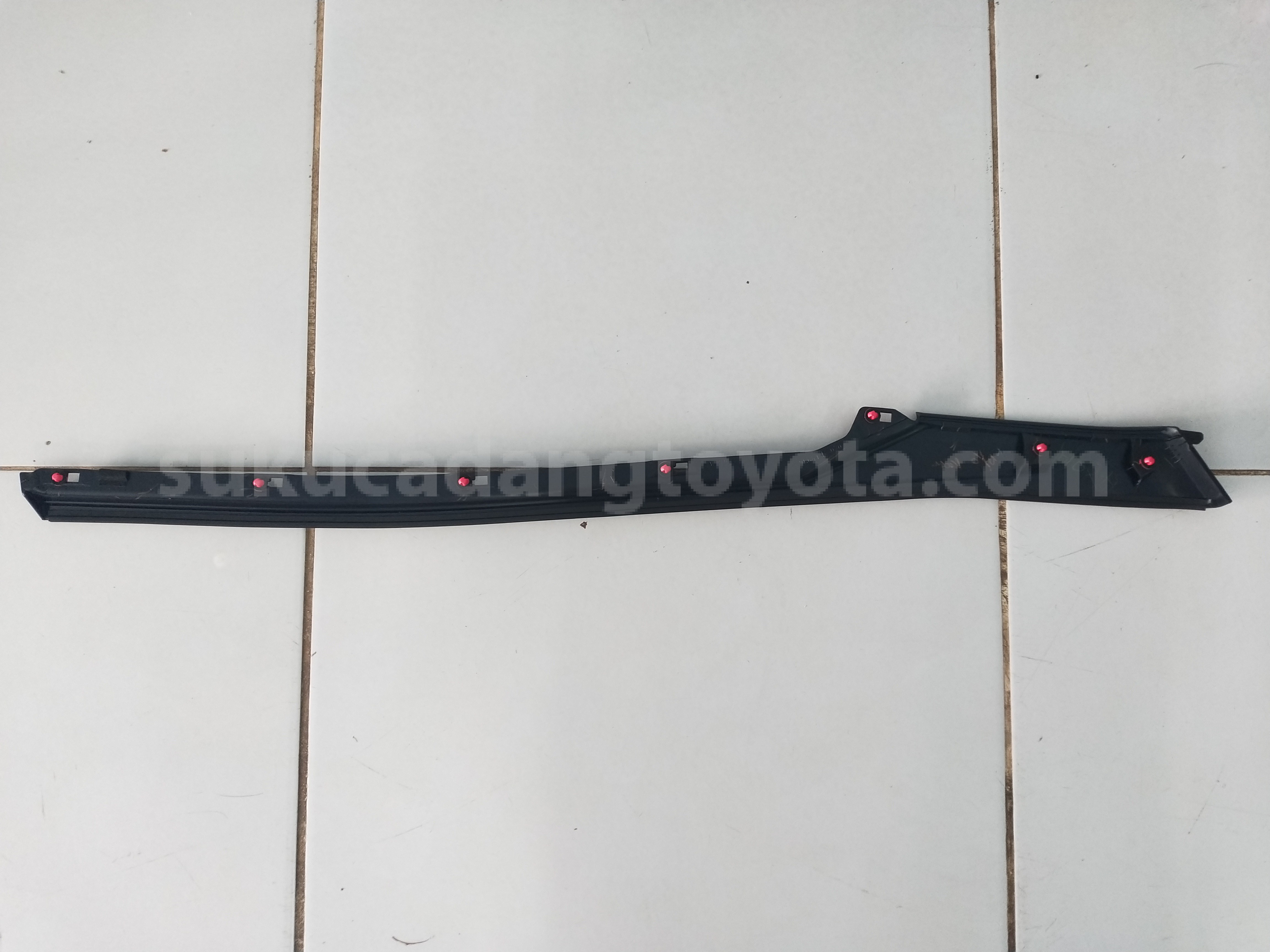 75641BZ070 MOULDING, QRT WDW FR RH - TOYOTA