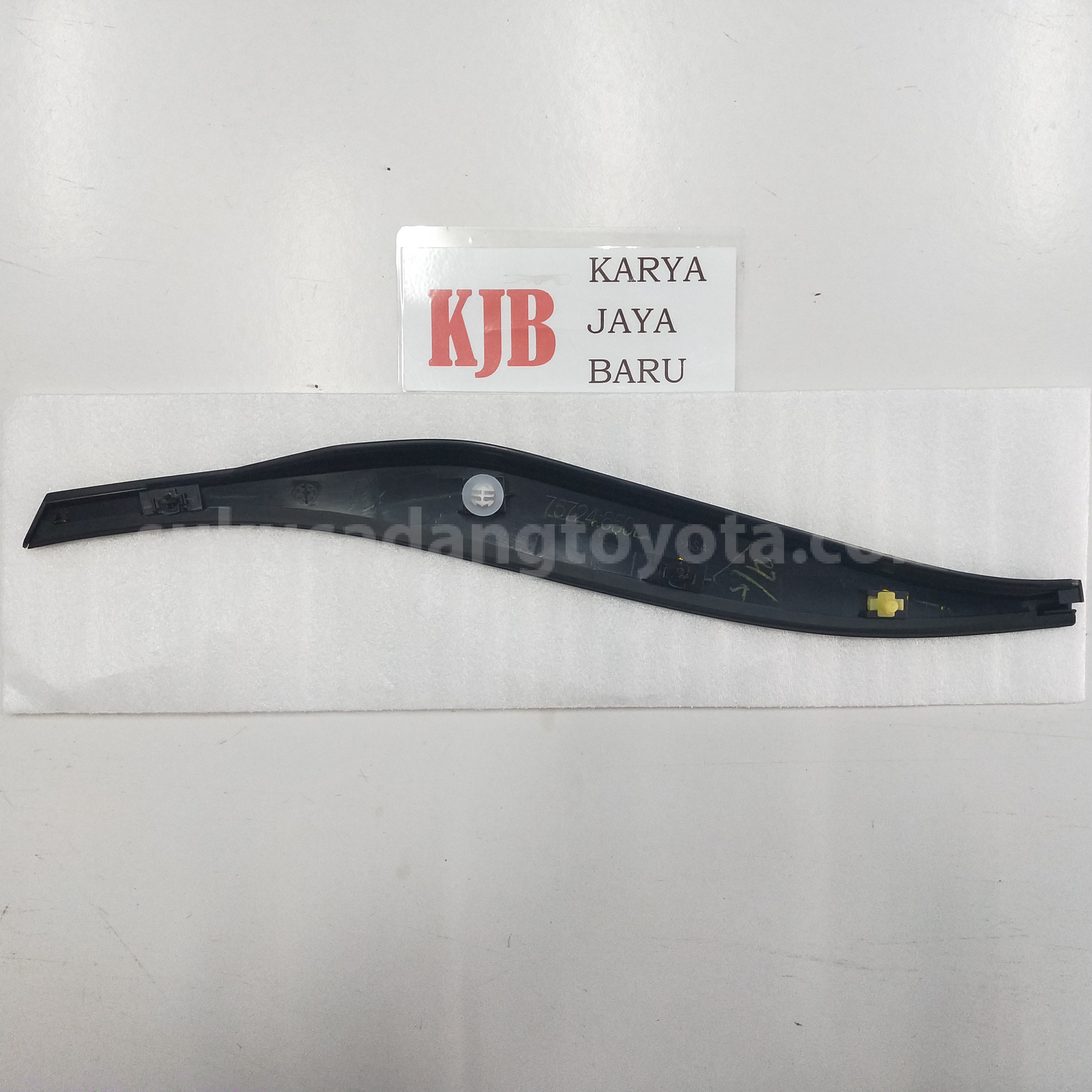 757240K100 MOULDING RR BELT LH - TOYOTA