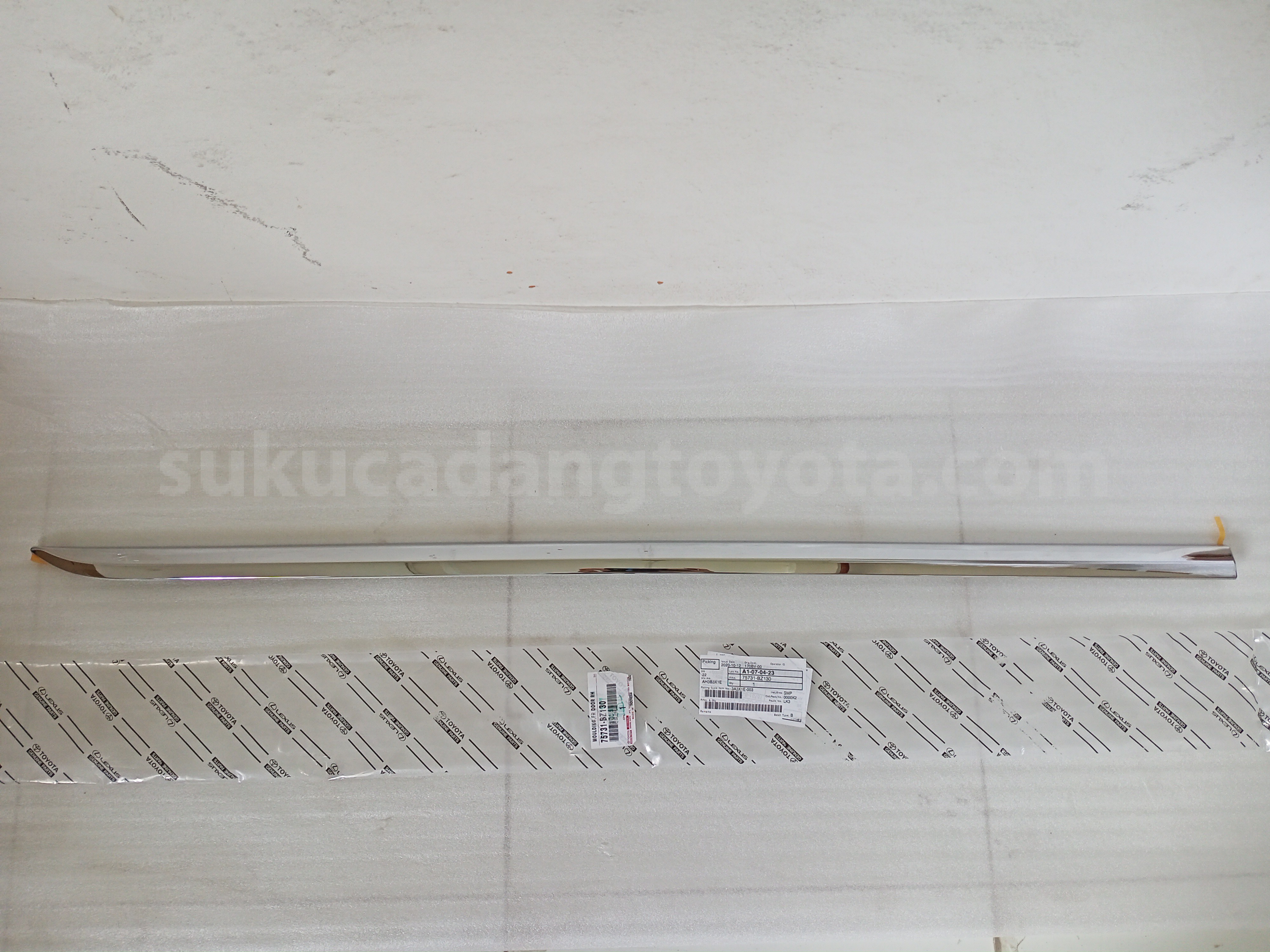 75731BZ130 MOULDING,FR DOOR RH - TOYOTA