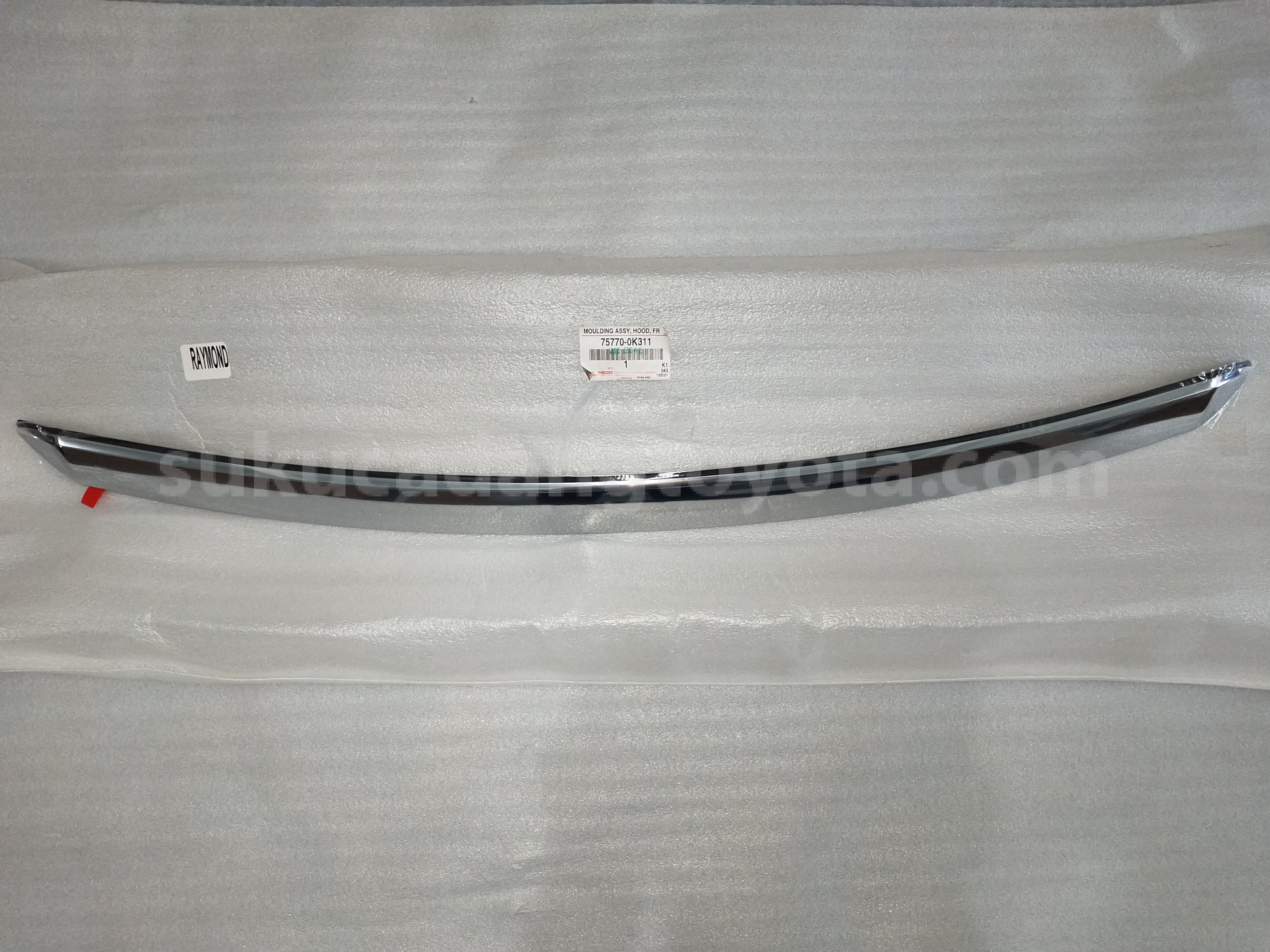 757700K311 MOULDING ASSY, HOOD, - TOYOTA