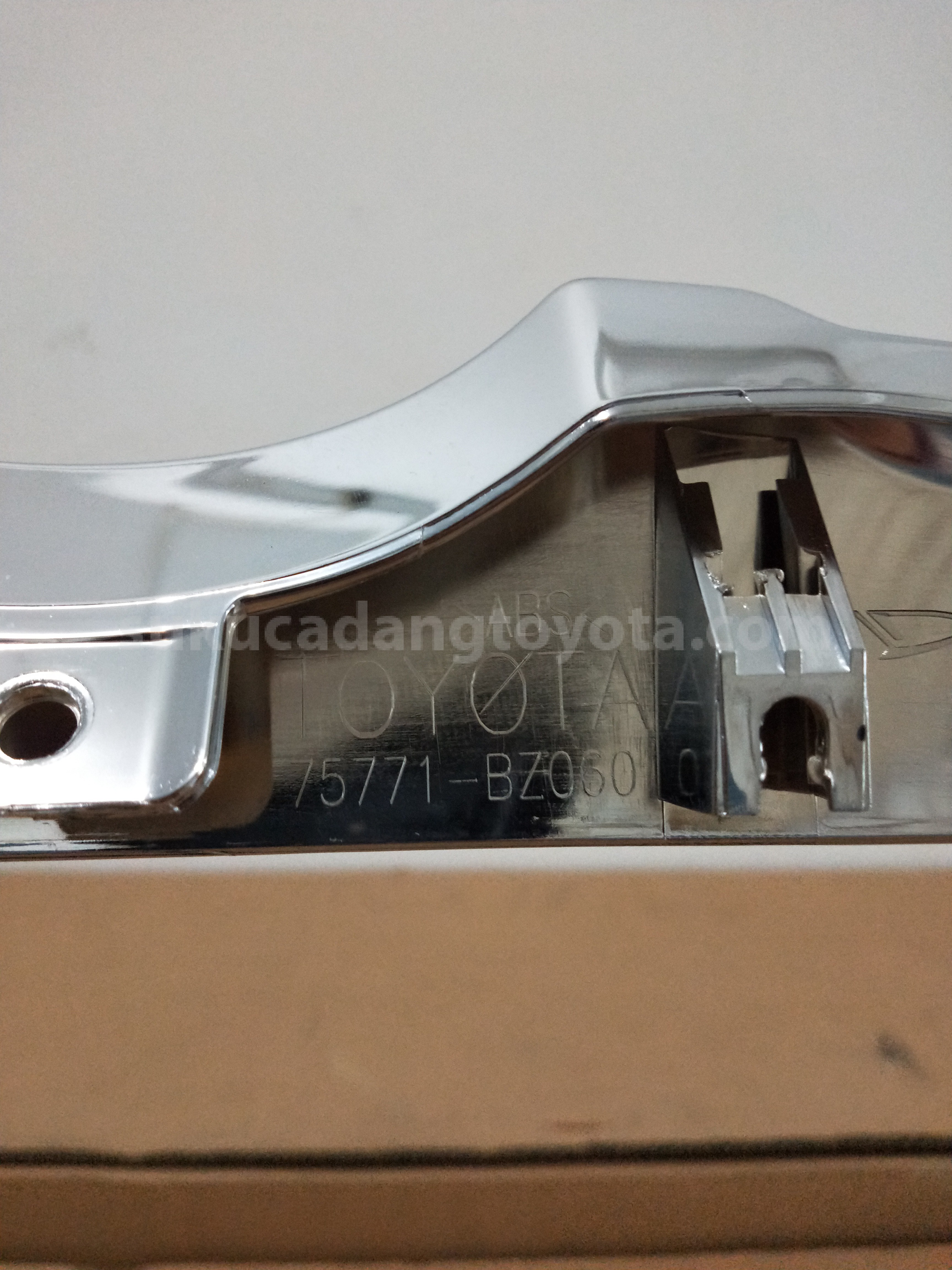 75771BZ060 MOULDING,HOOD FR - TOYOTA