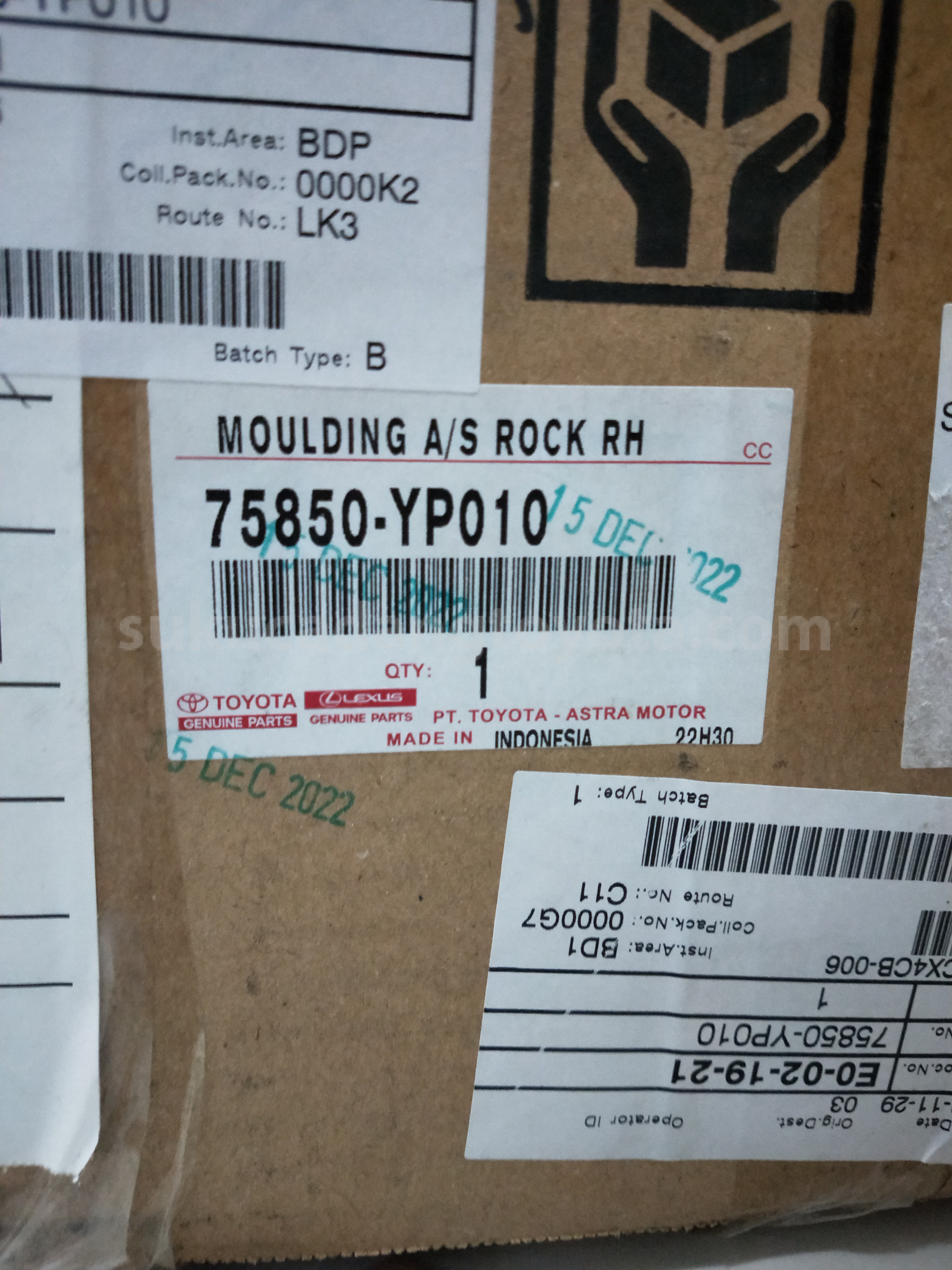75850YP010 MOULDING A/S ROCK RH - TOYOTA