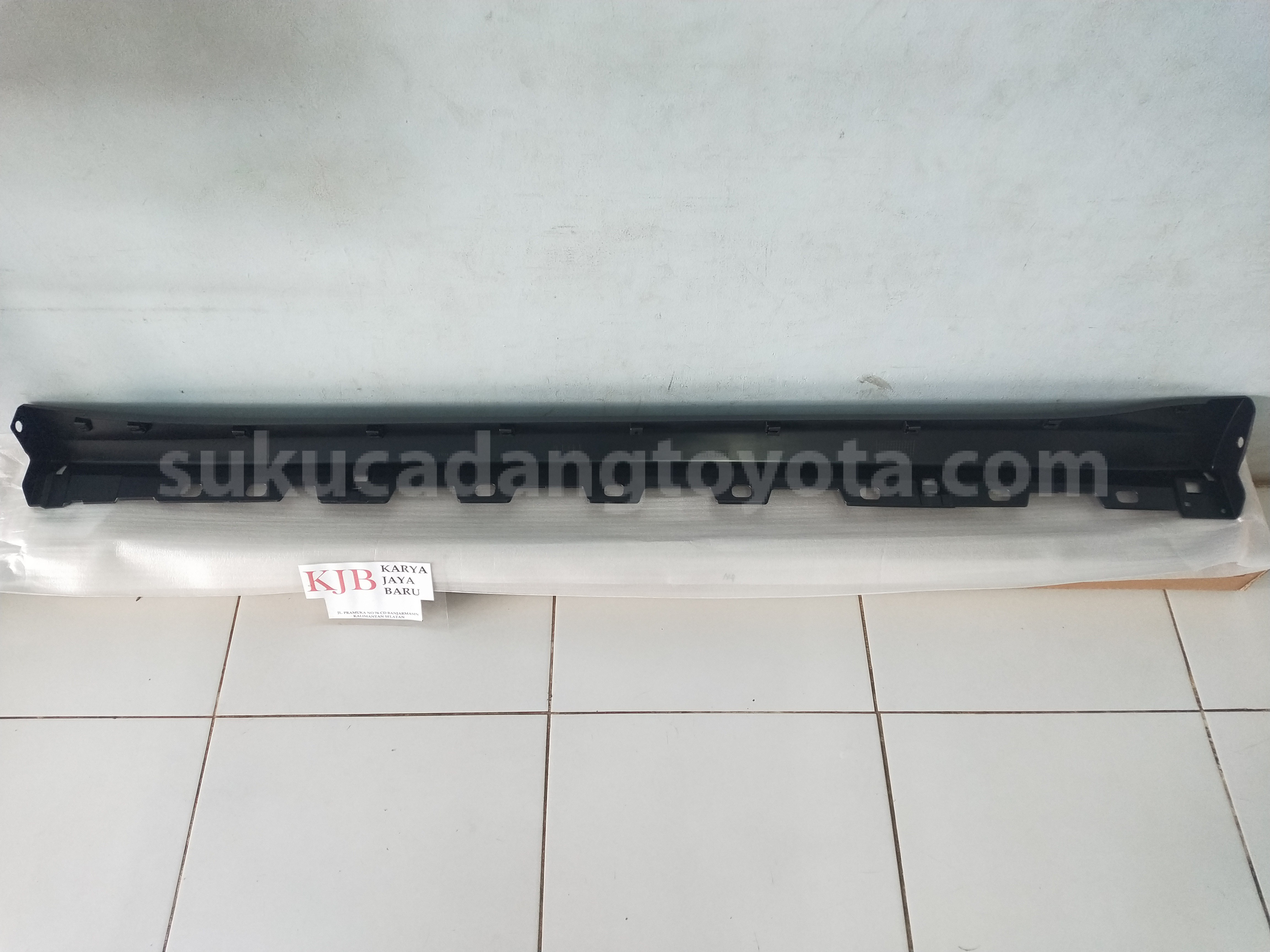 75851BZ330 MOULDING ROCK PNL RH - TOYOTA