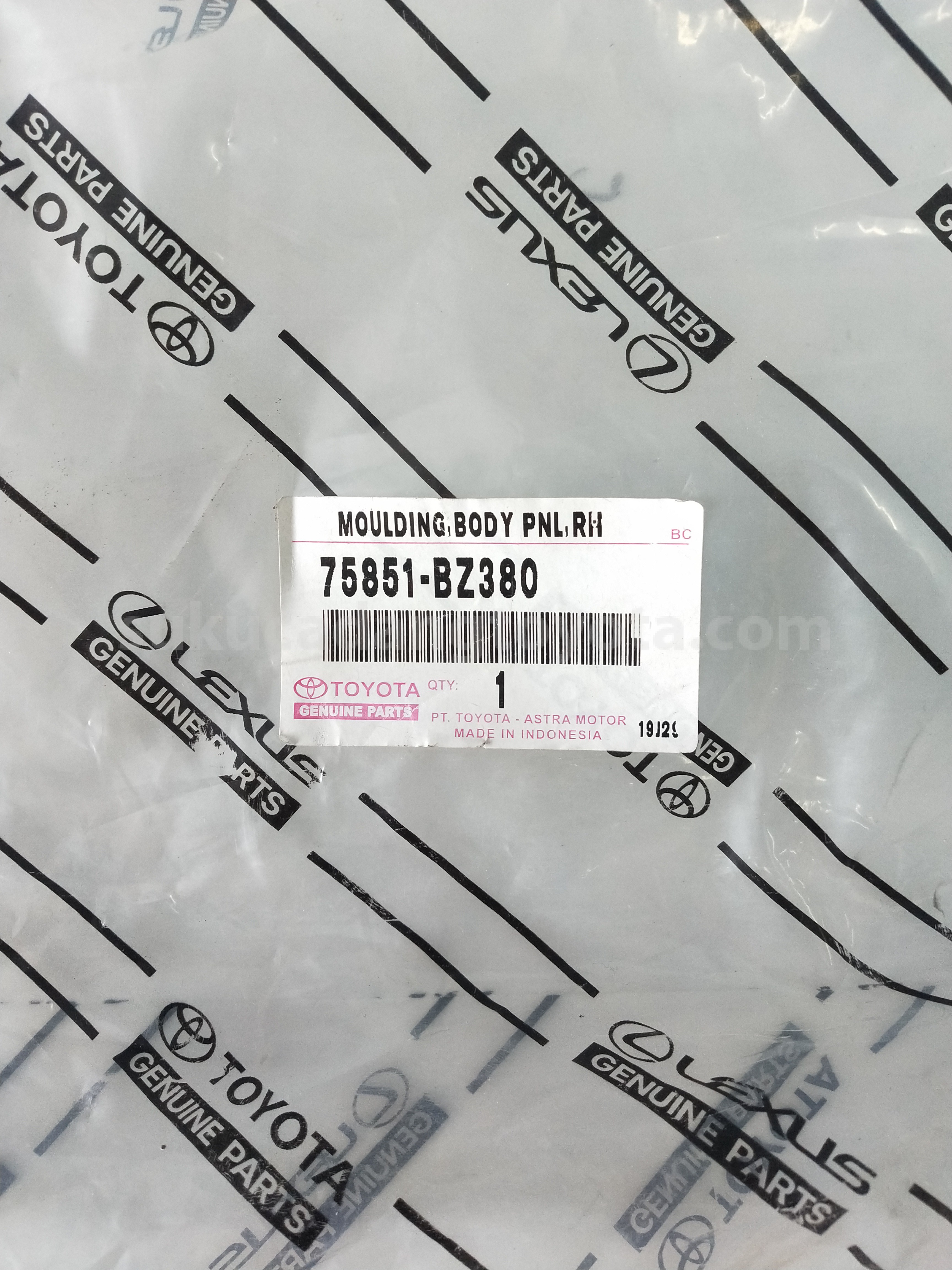 75851BZ380 MOULDING ROCK PNL RH - TOYOTA