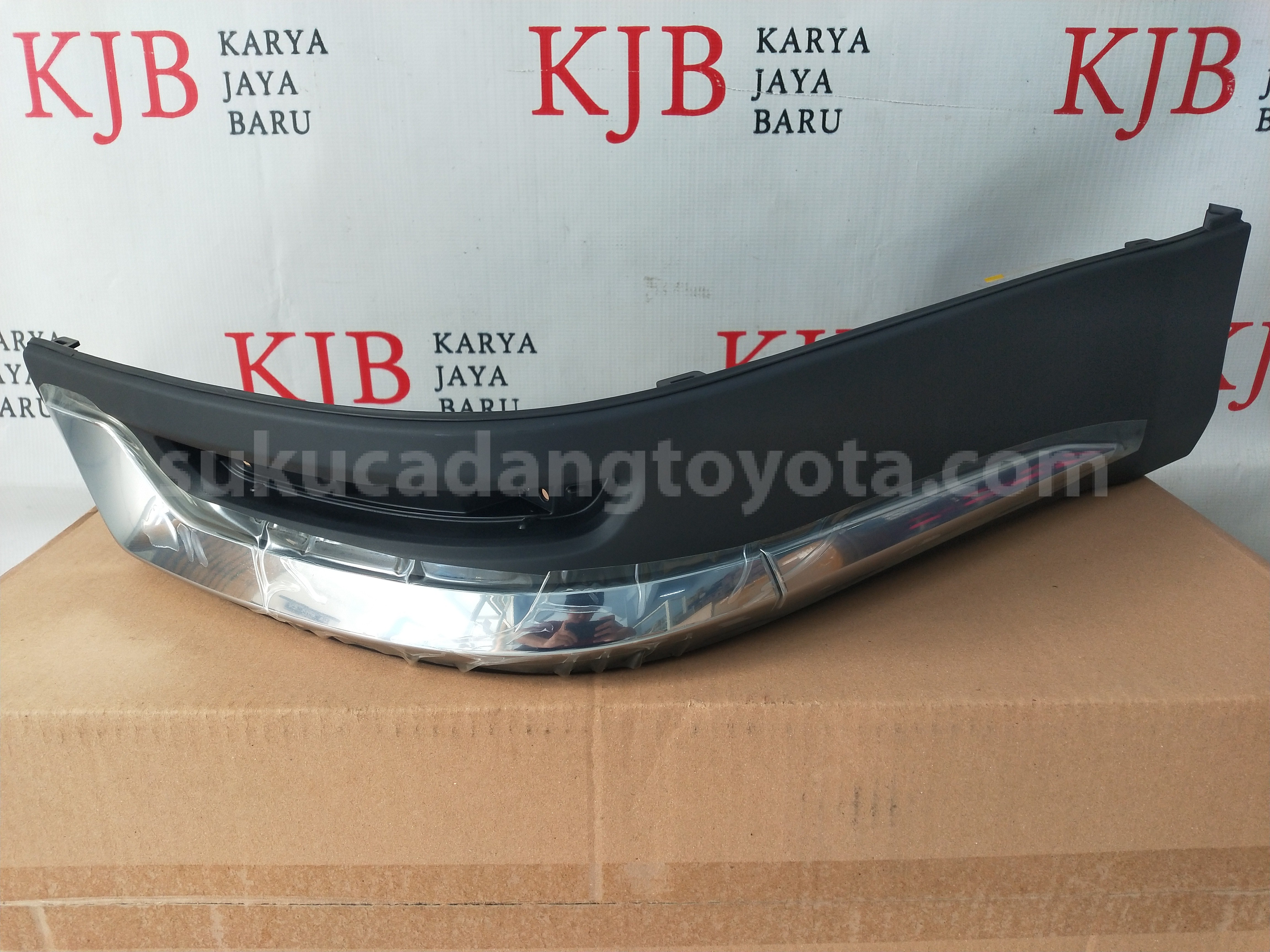 76087YP010 SPOILER SA,RR SD,R - TOYOTA