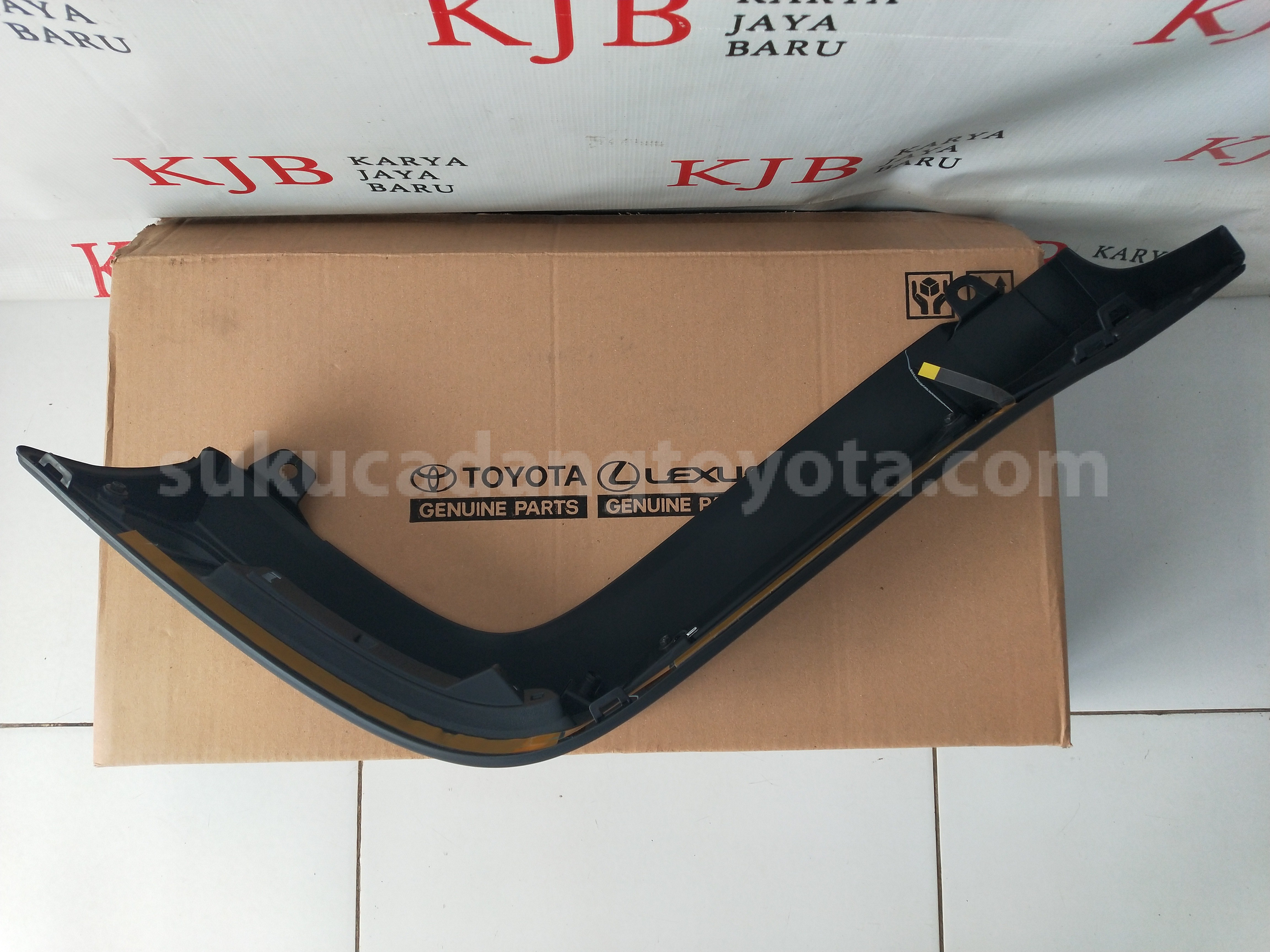76087YP010 SPOILER SA,RR SD,R - TOYOTA