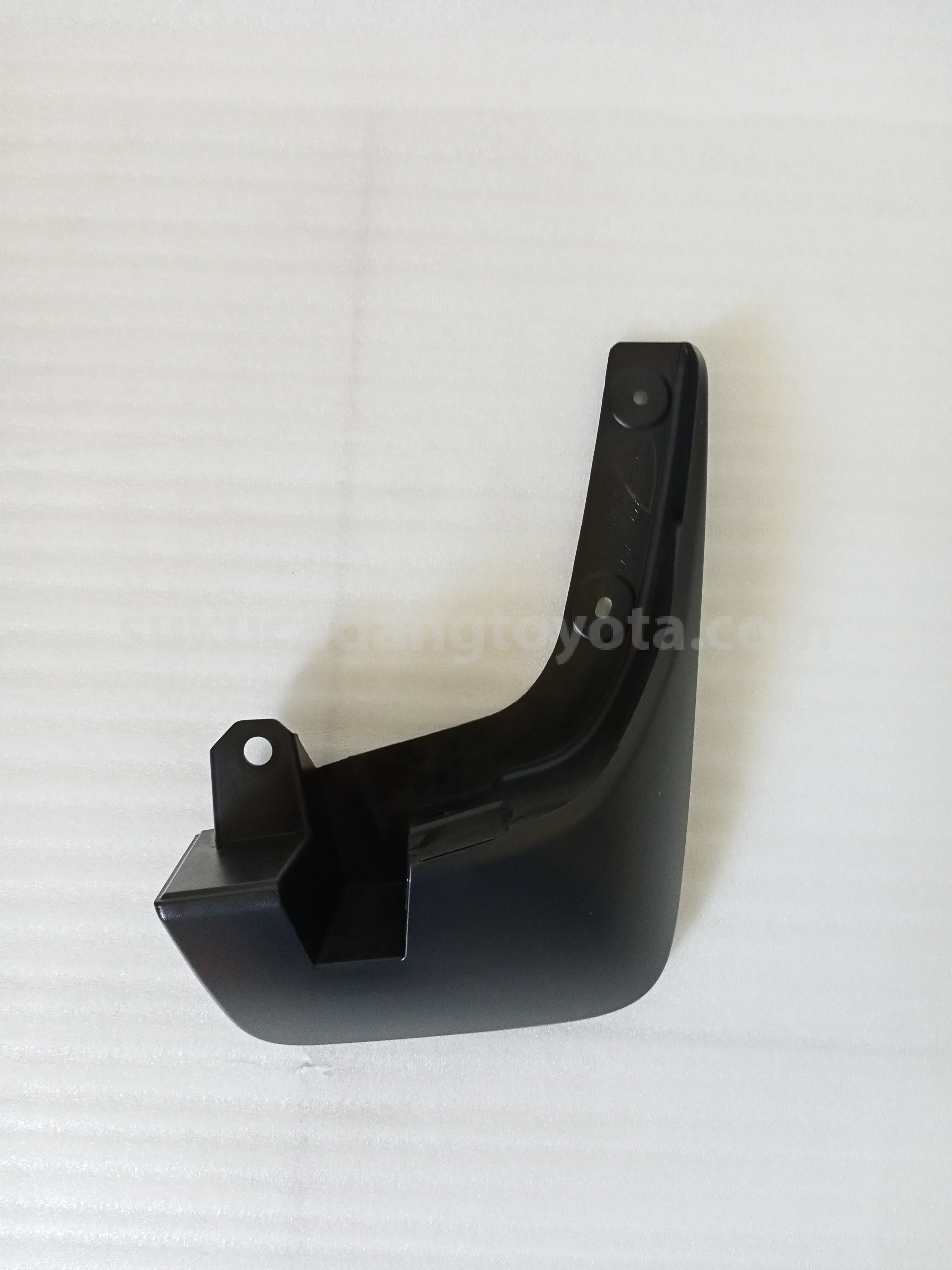 76621BZ090 MUDGUARD,FR FDR,RH - TOYOTA