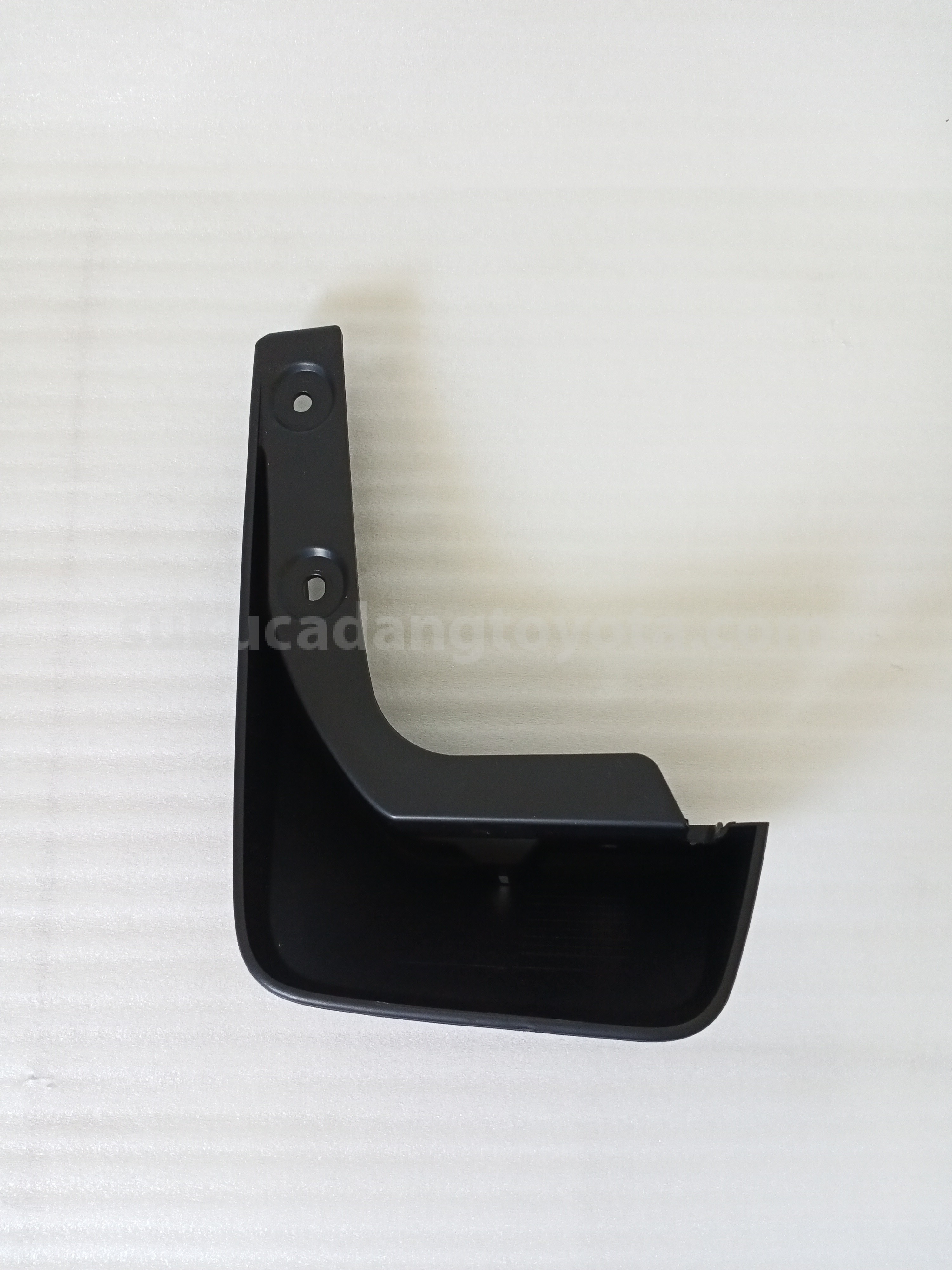 76625BZ050 MUDGUARD,QTR PNL,RH - TOYOTA