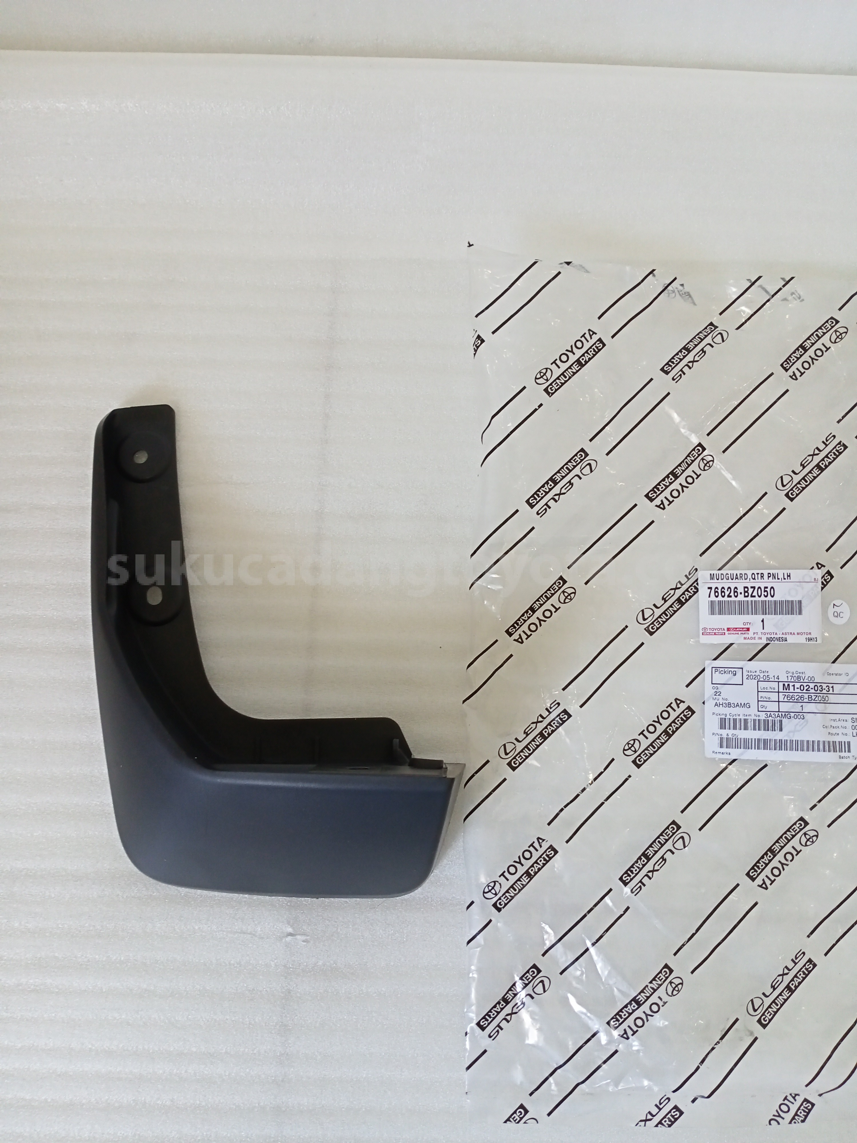 76626BZ050 MUDGUARD,QTR PNL,LH - TOYOTA