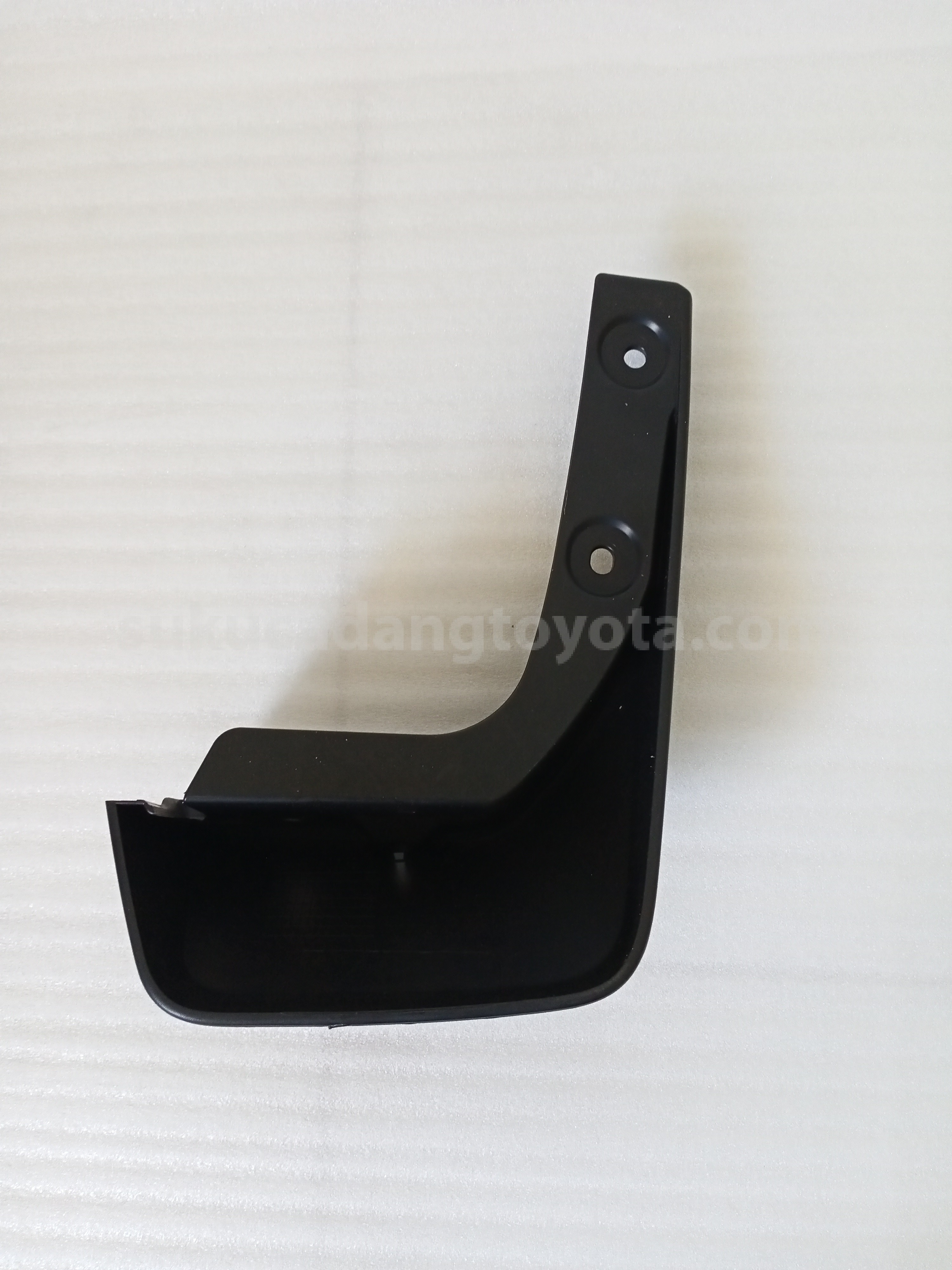 76626BZ050 MUDGUARD,QTR PNL,LH - TOYOTA