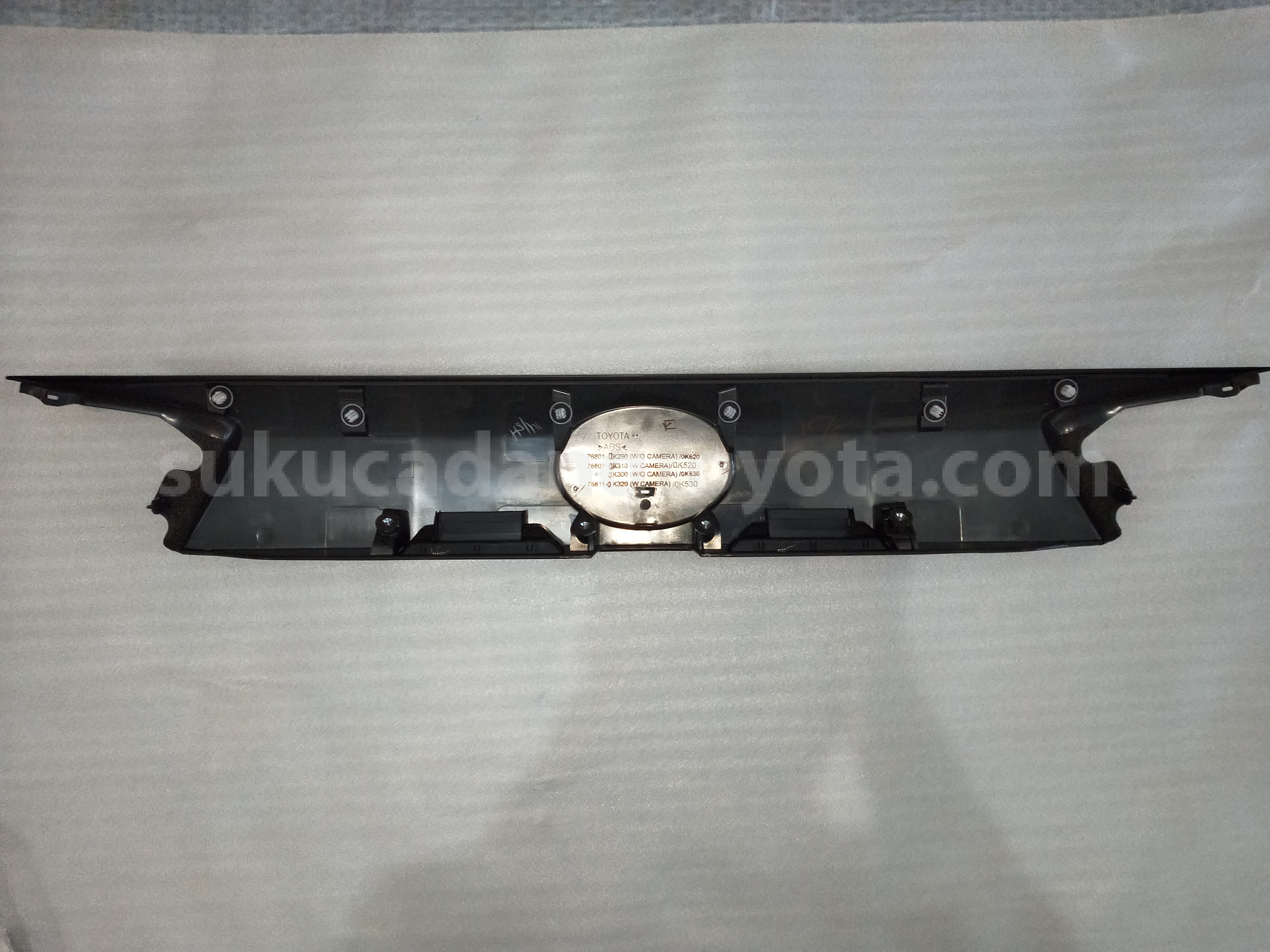 768010K906 GARNISH SA LUGG COMP - TOYOTA