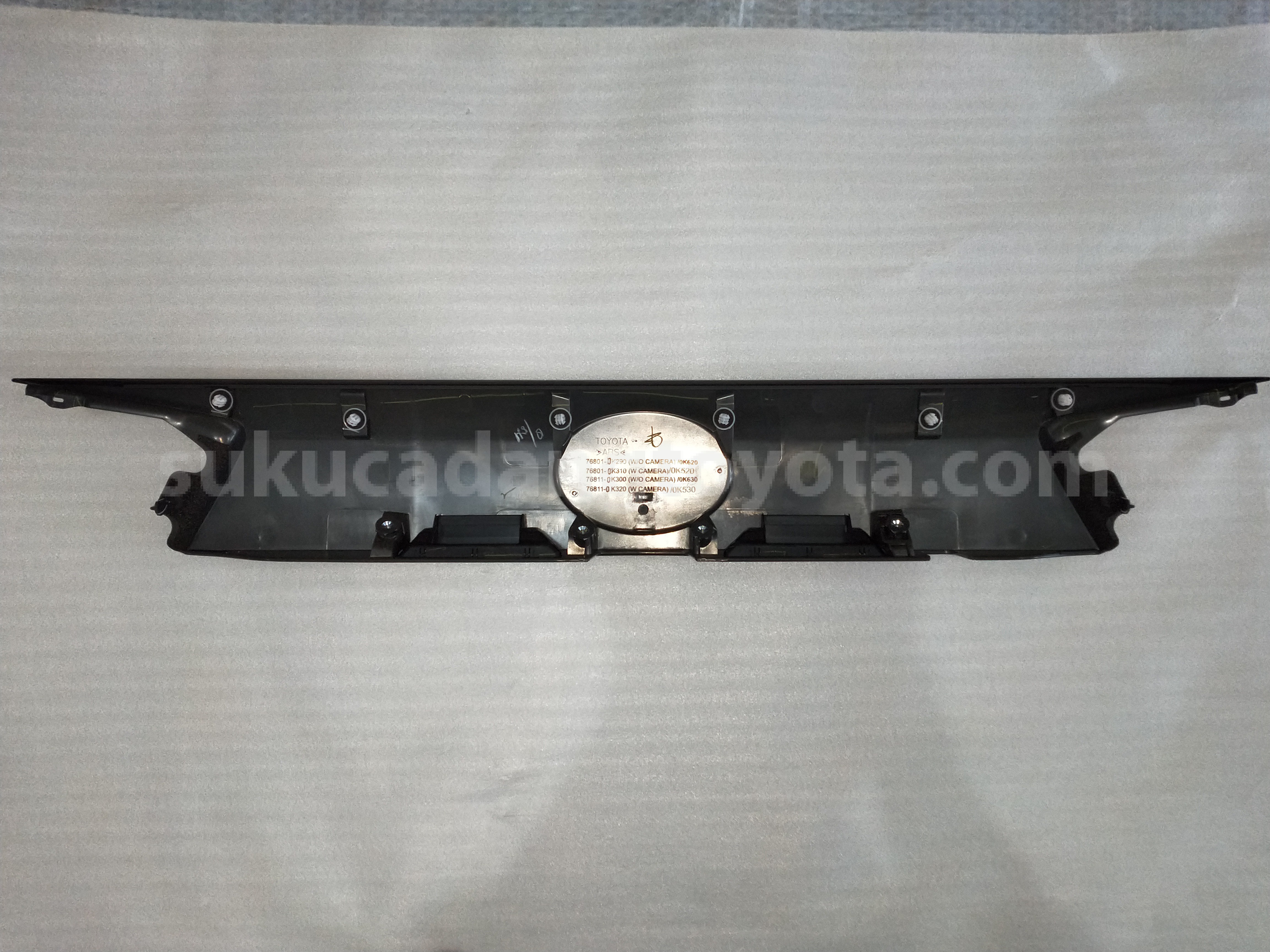 768010K908 GARNISH SA LUGG COMP - TOYOTA