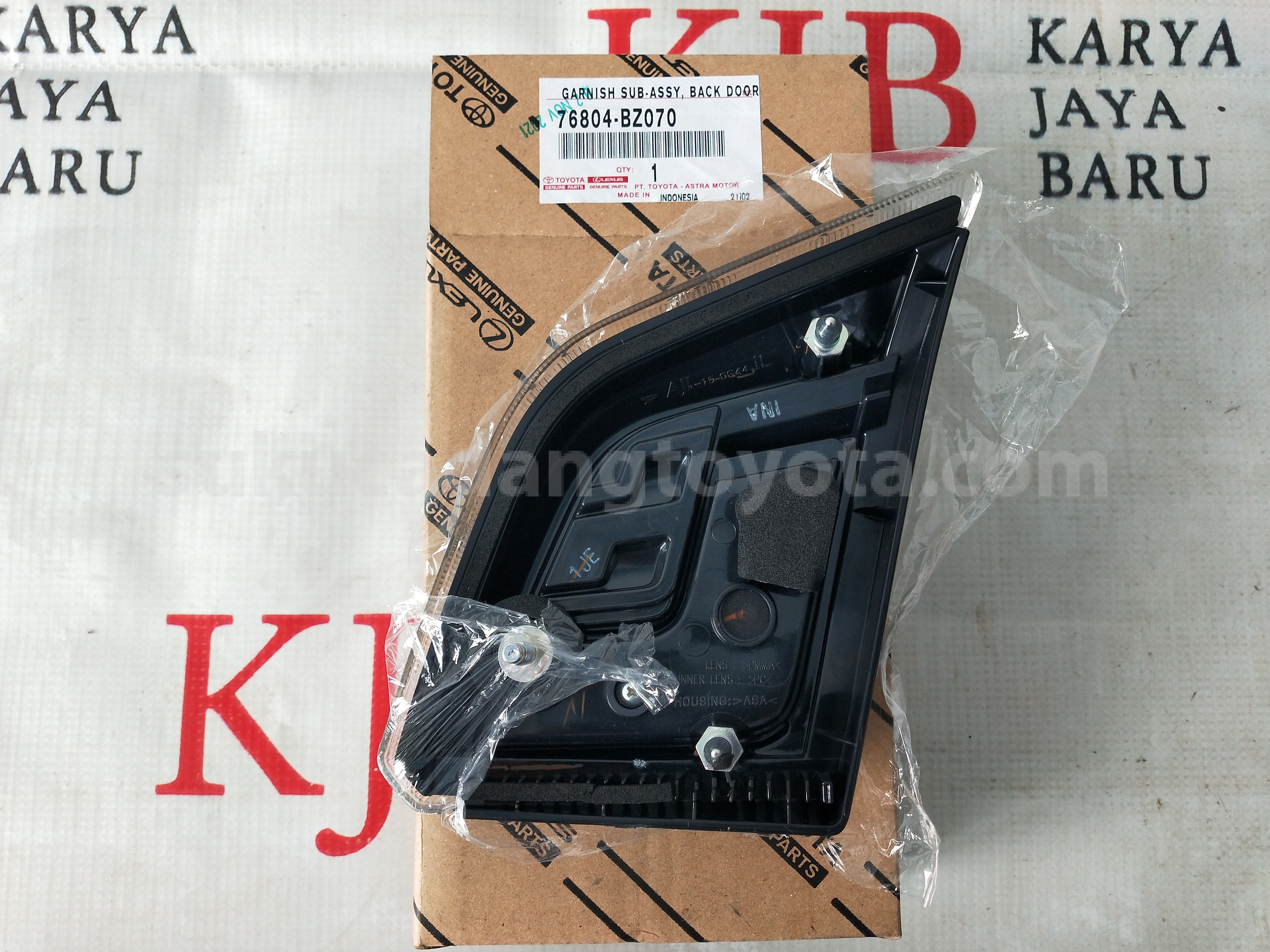 76804BZ070 GARNISH SUB-ASSY, BACK DOOR, OUTS UPR LH - TOYOTA
