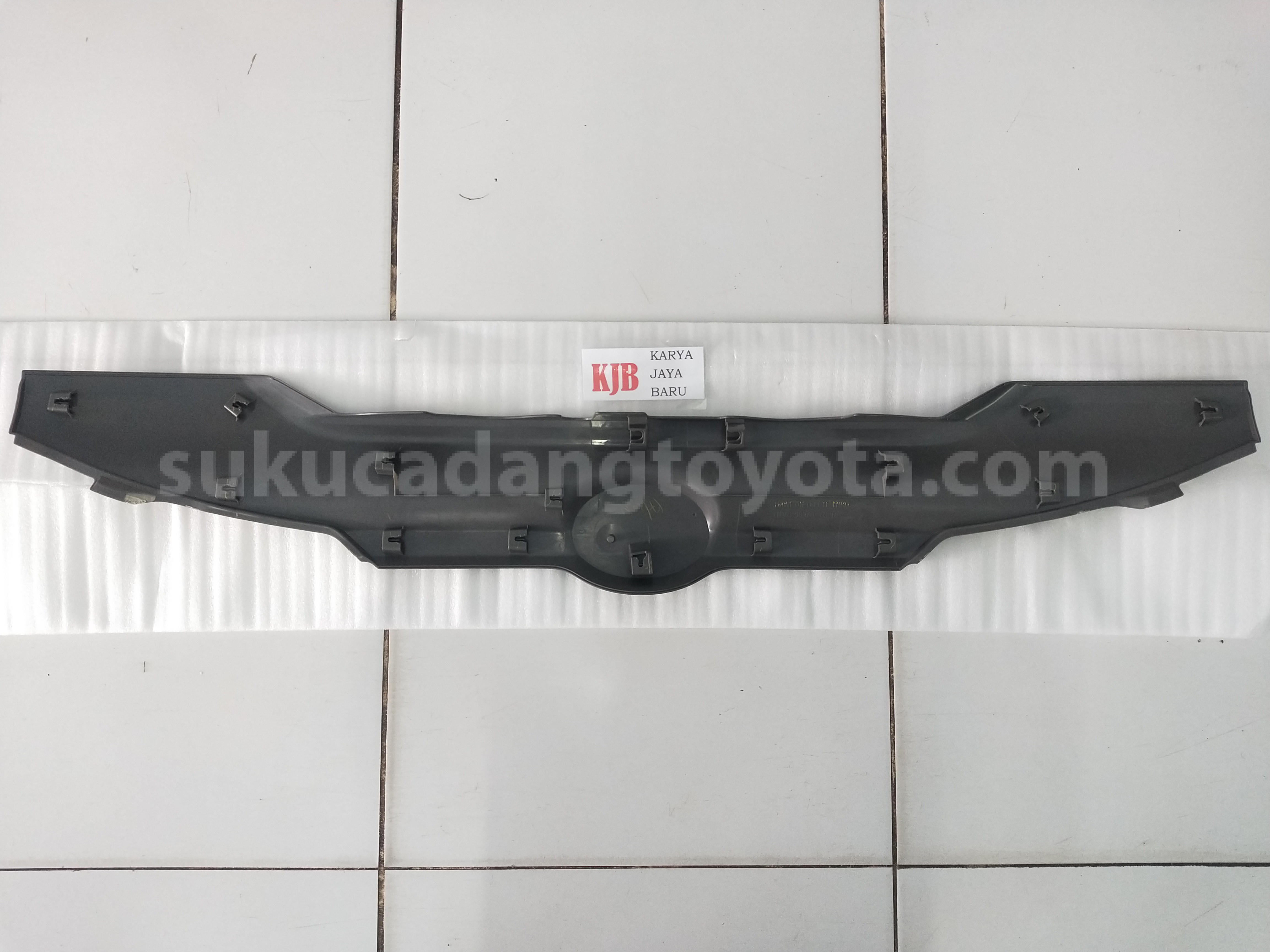 76811BZ660 GARNISH LUG COM OUTS - TOYOTA
