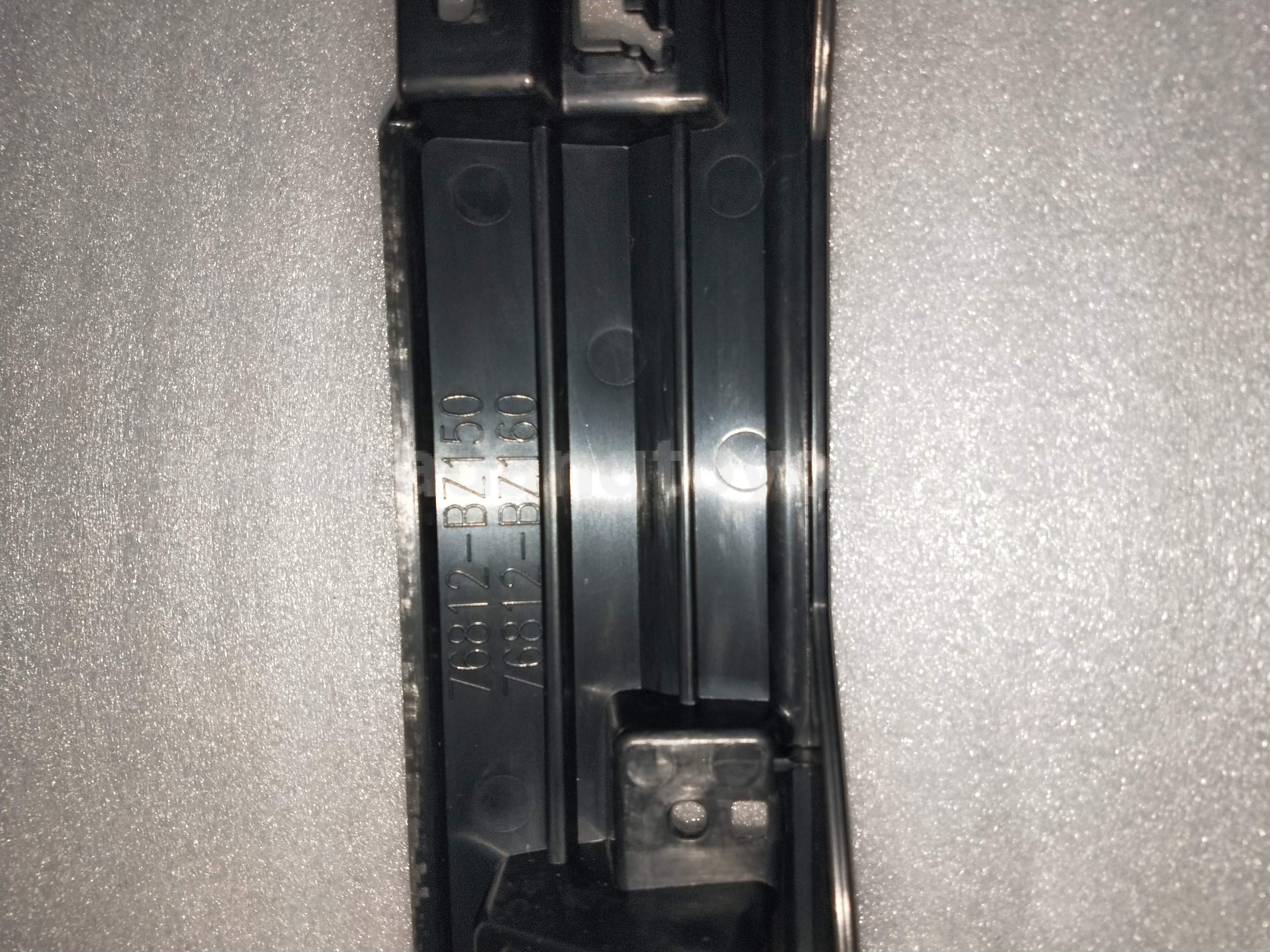 76812BZ150 GARNISH BACK DR OUT2 - TOYOTA