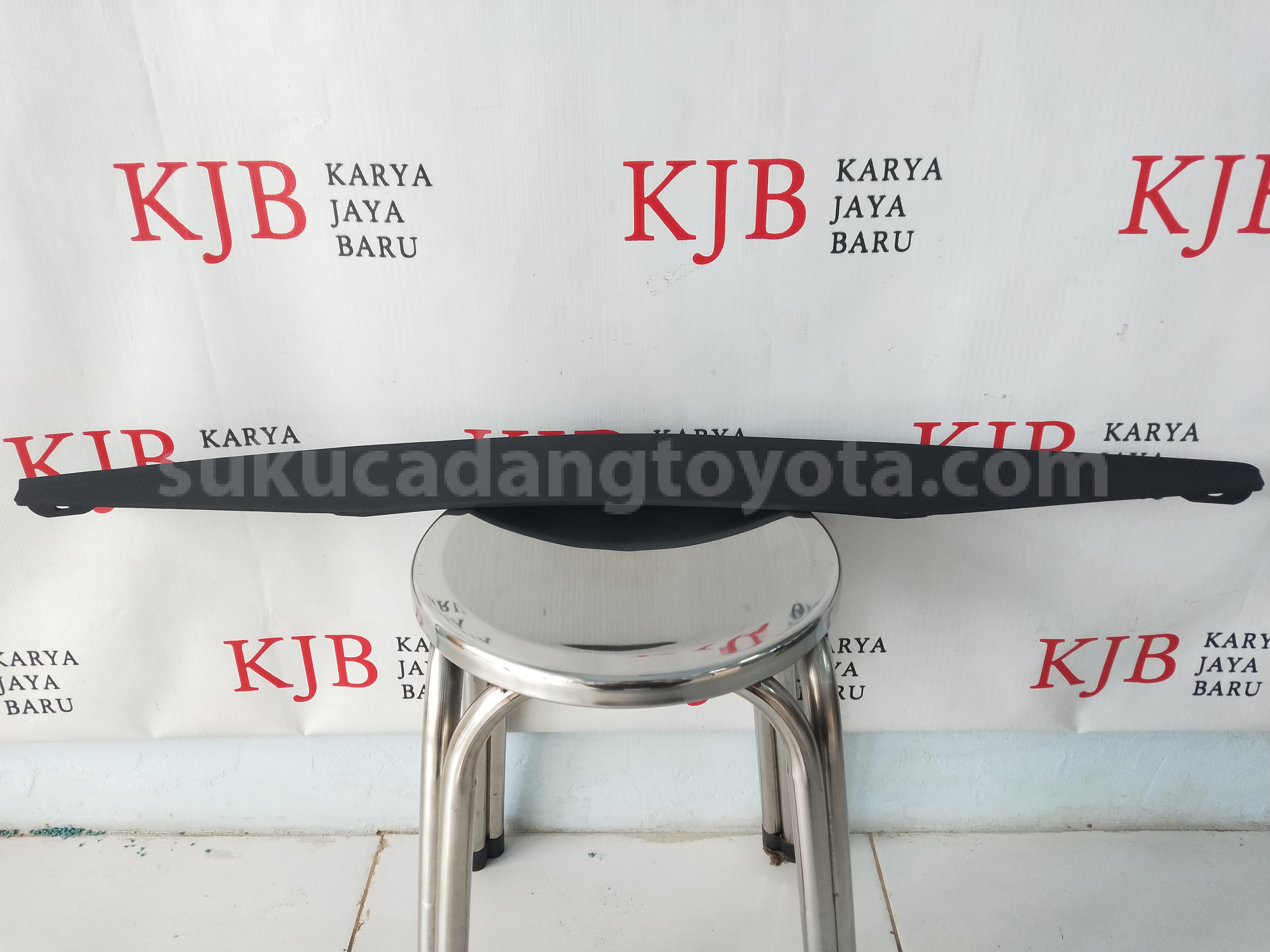 76851BZ130 COVER, FR SPOILER - TOYOTA