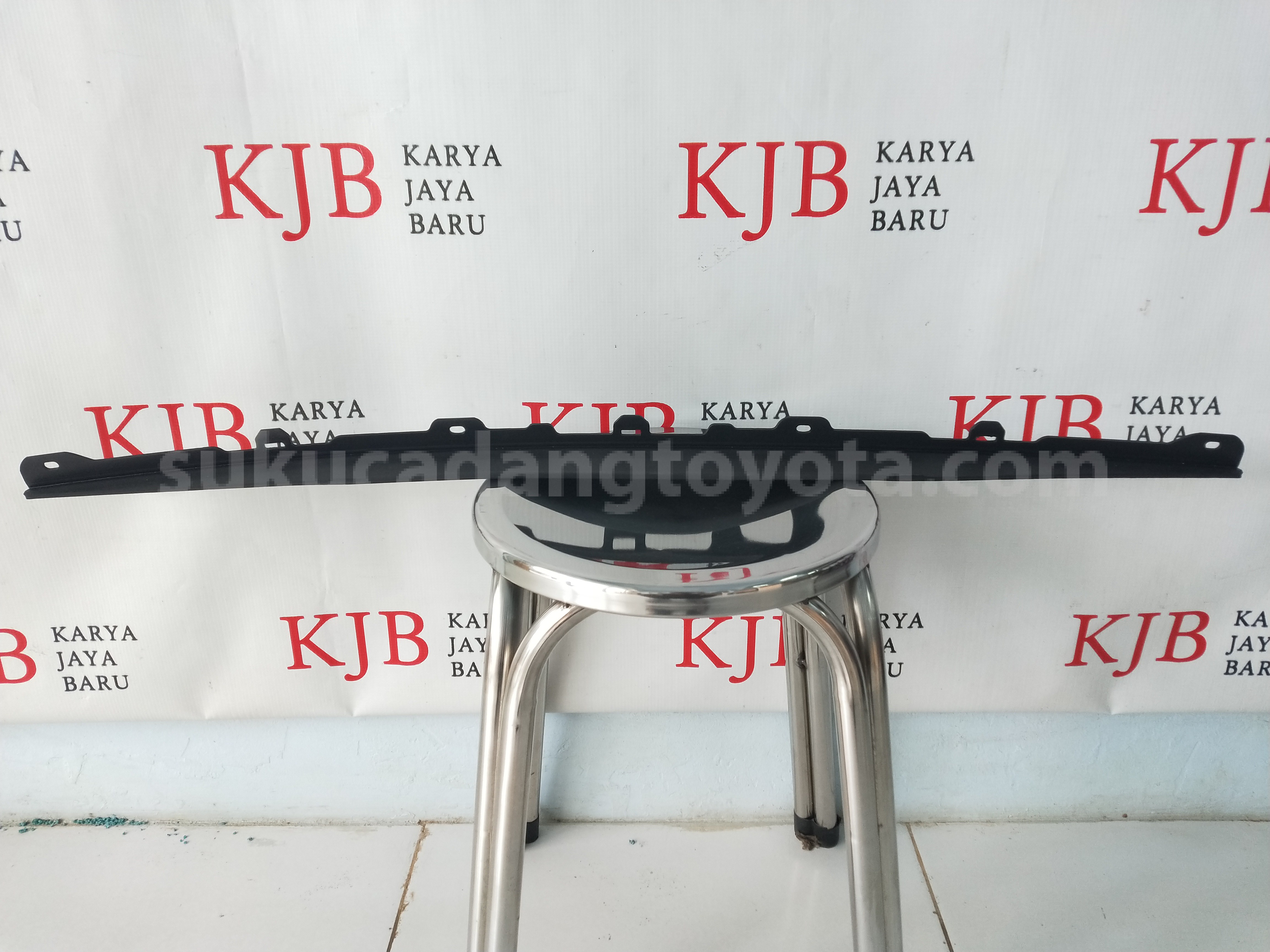76851BZ130 COVER, FR SPOILER - TOYOTA