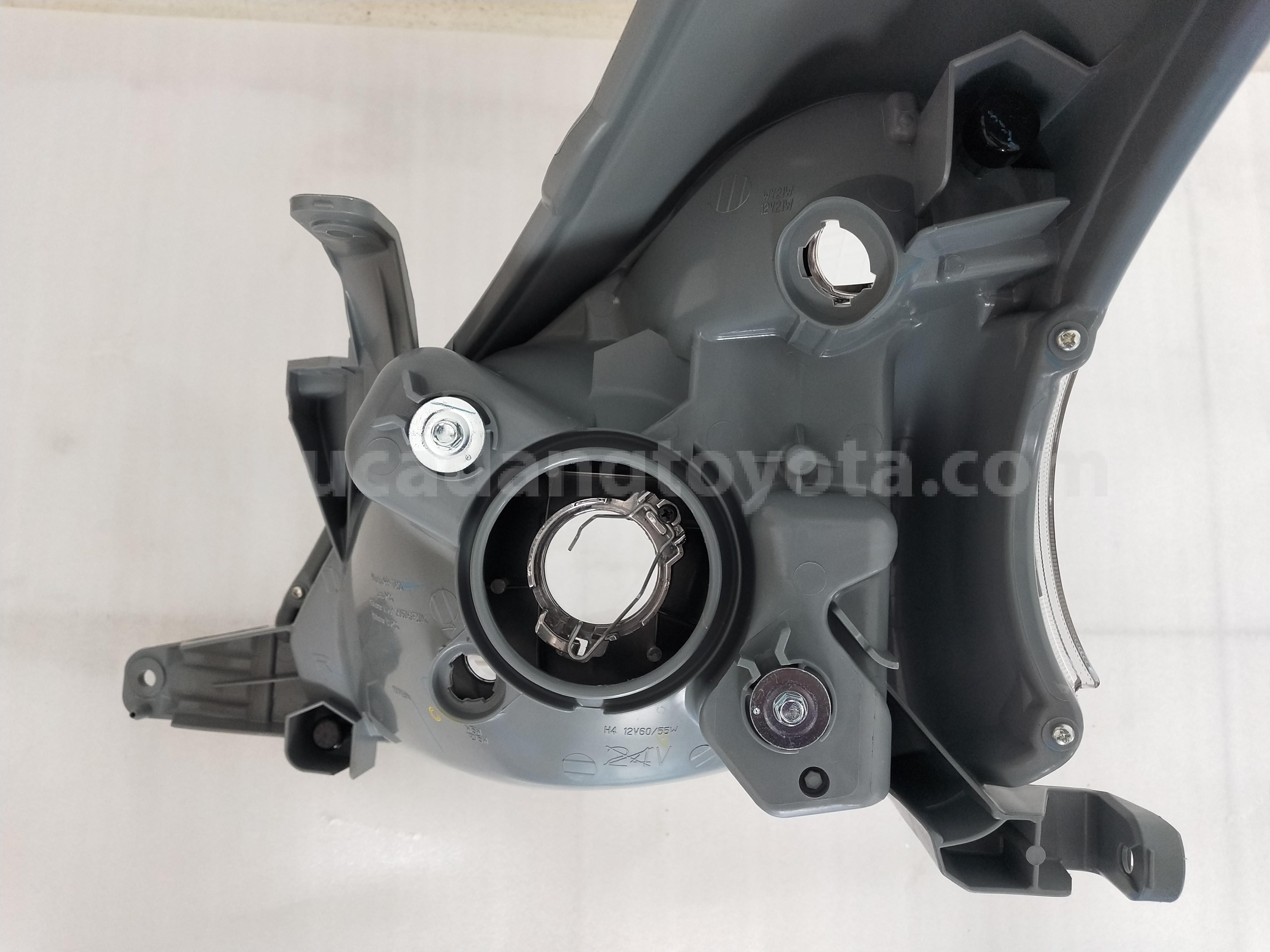81130BZ140 UNIT ASSY,HEADLMP RH - TOYOTA