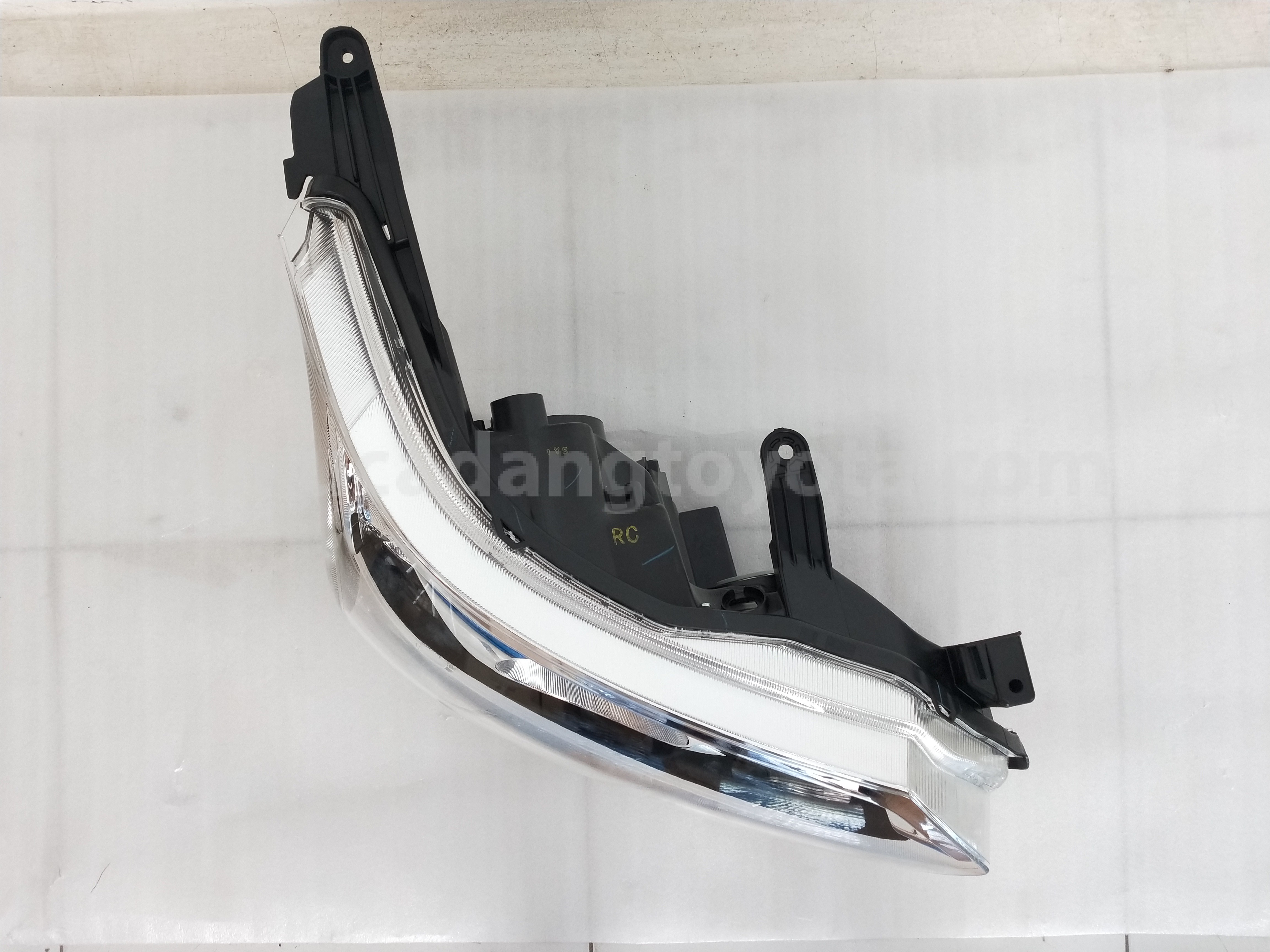 81130BZ280 UNIT A/S HEADLAMP RH - TOYOTA