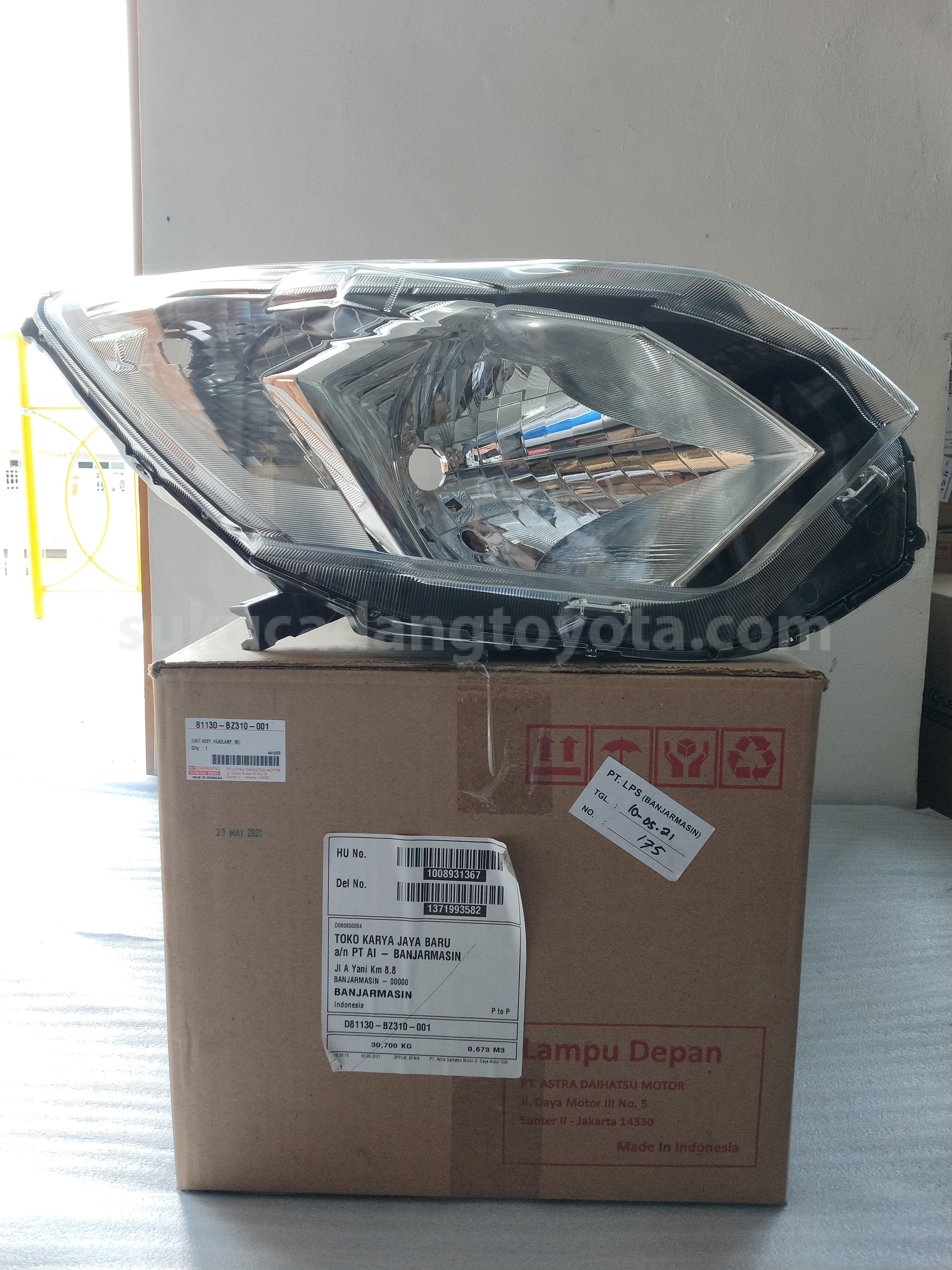 81130BZ310 UNIT A/S HEADLAMP RH - TOYOTA