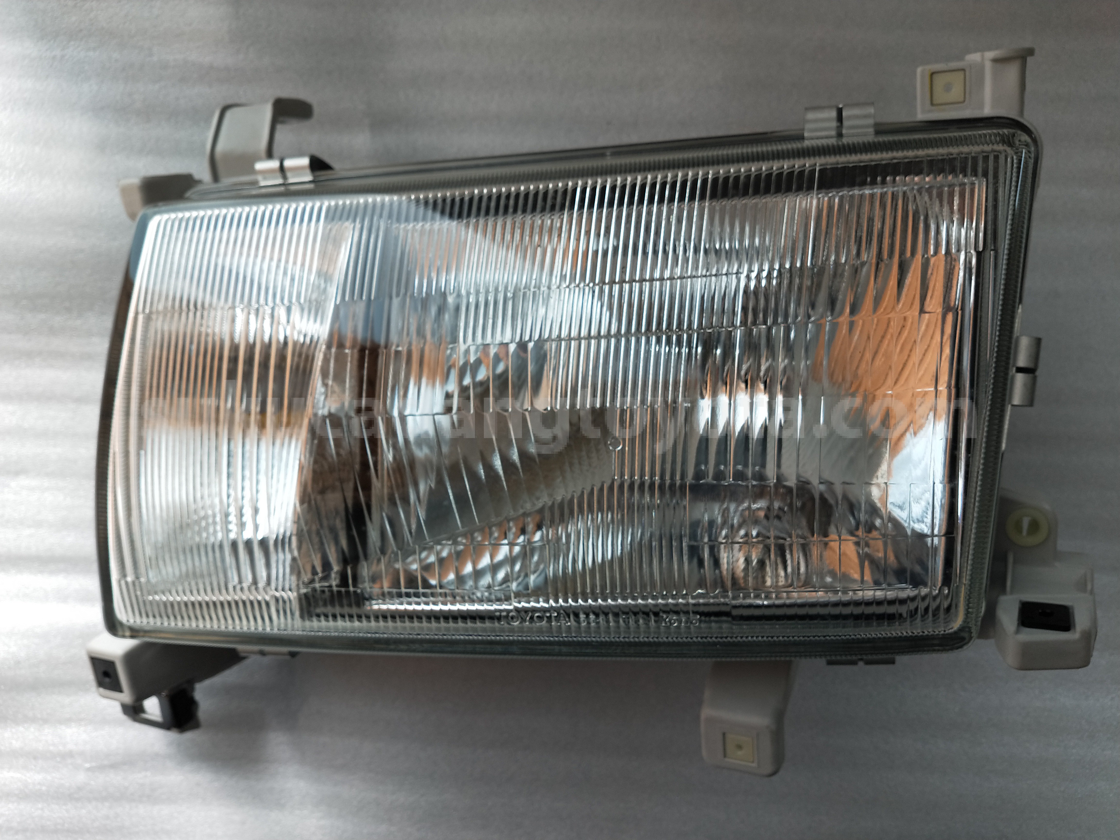 811500B030 HEADLAMP ASSY, LH - TOYOTA