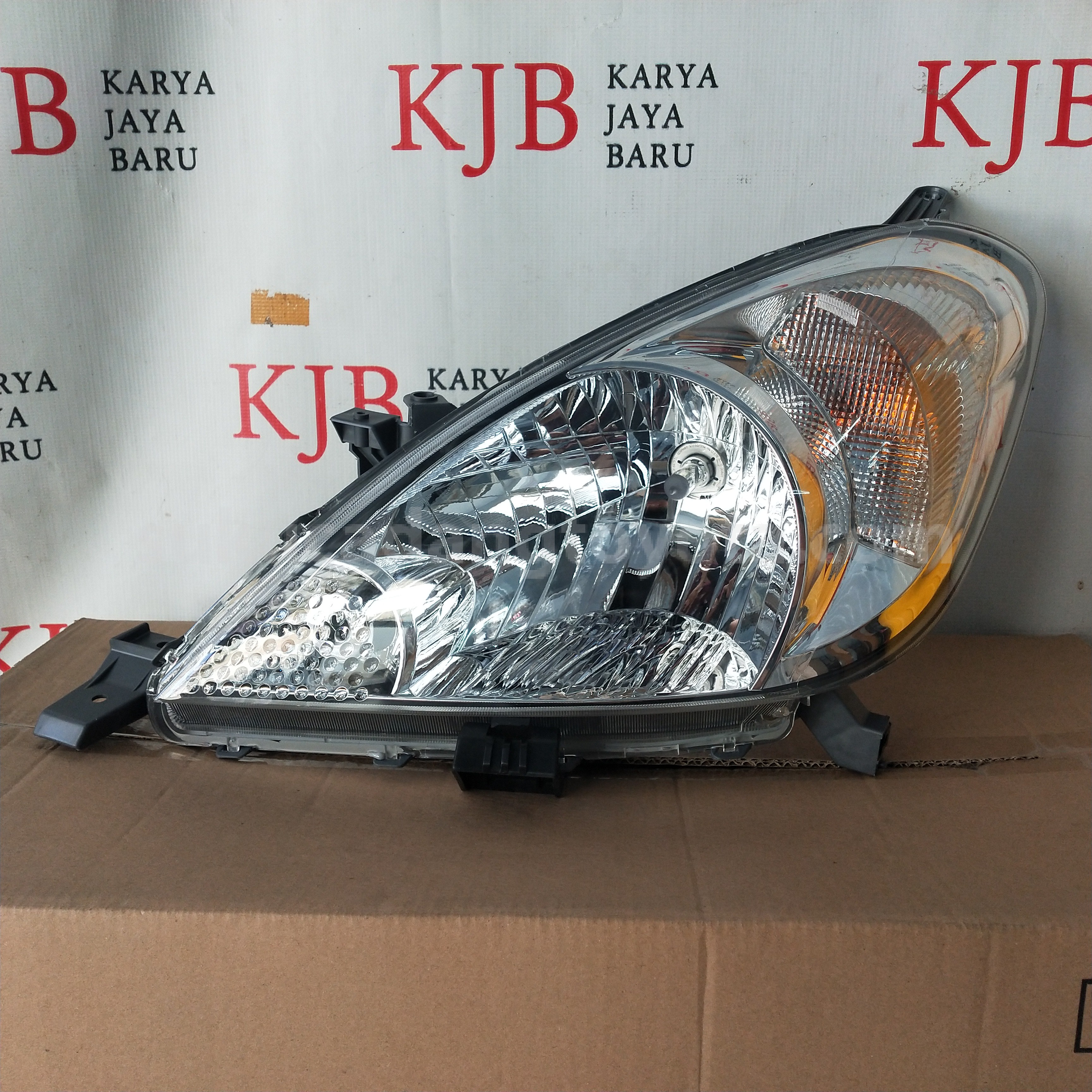 811500K130 HEADLAMP ASSY, LH - TOYOTA