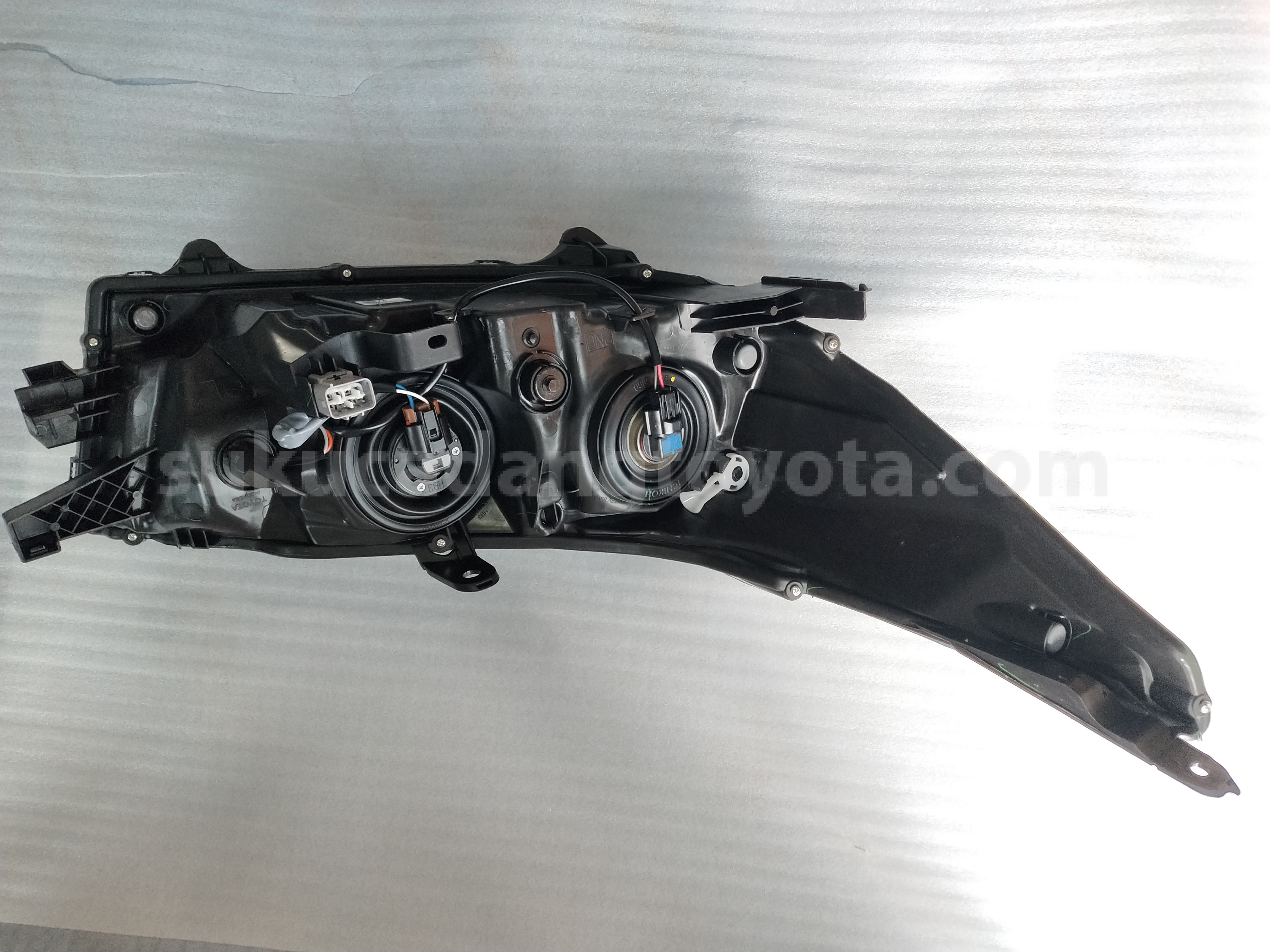 811500K580 HEADLAMP ASSY, LH - TOYOTA