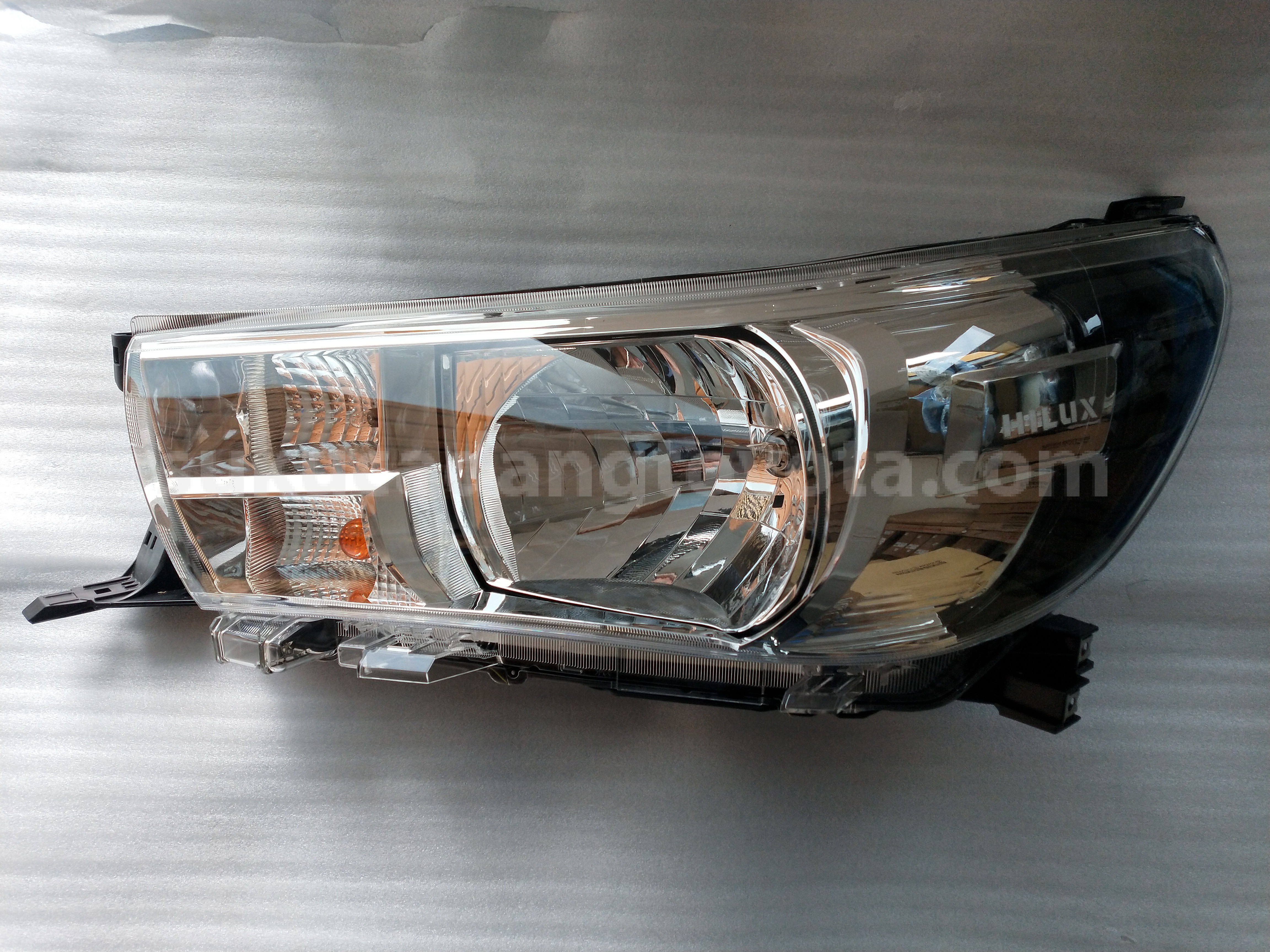 811500K652 HEADLAMP ASSY, LH - TOYOTA
