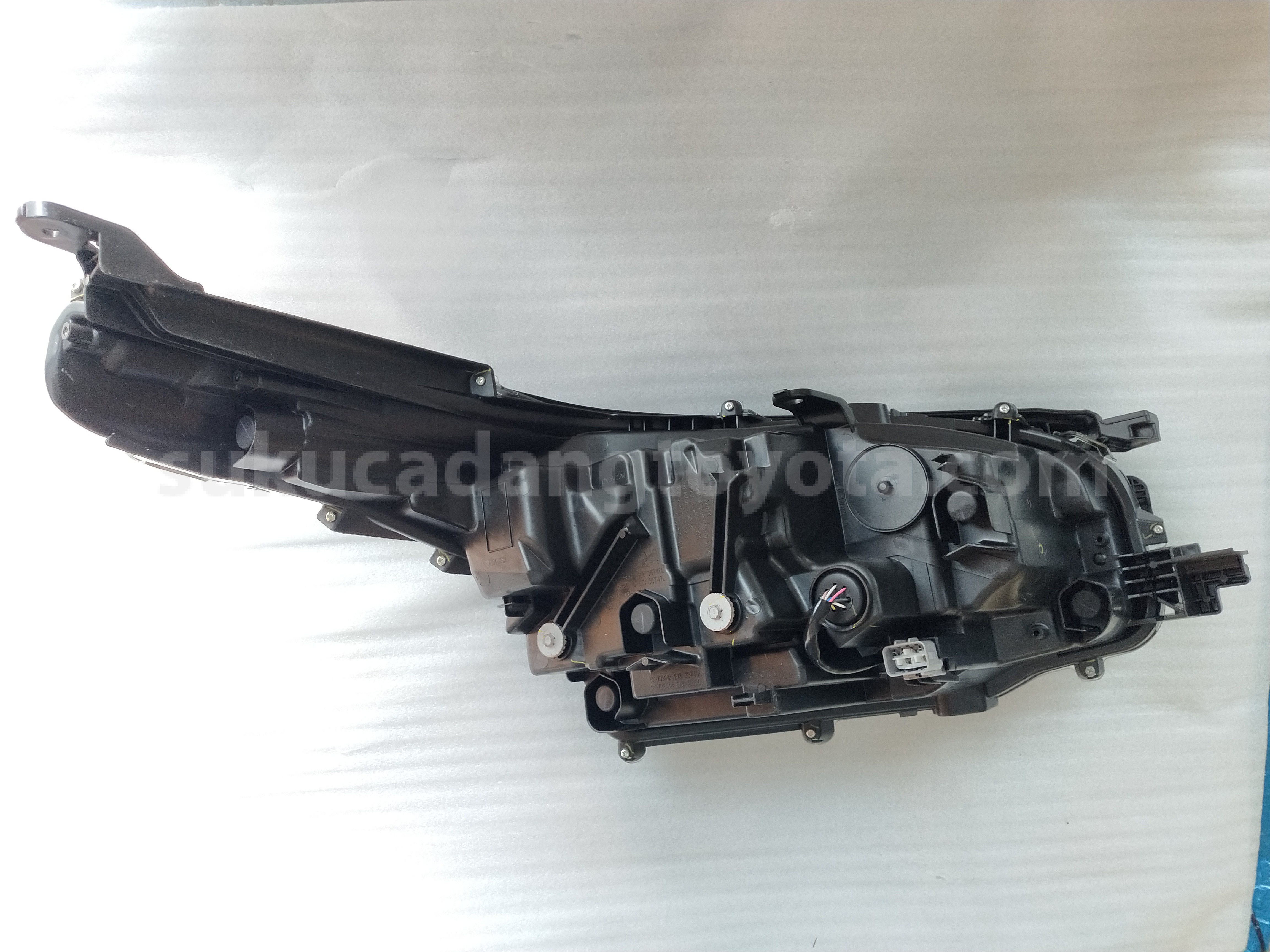 811500KM00 HEADLAMP ASSY, LH - TOYOTA