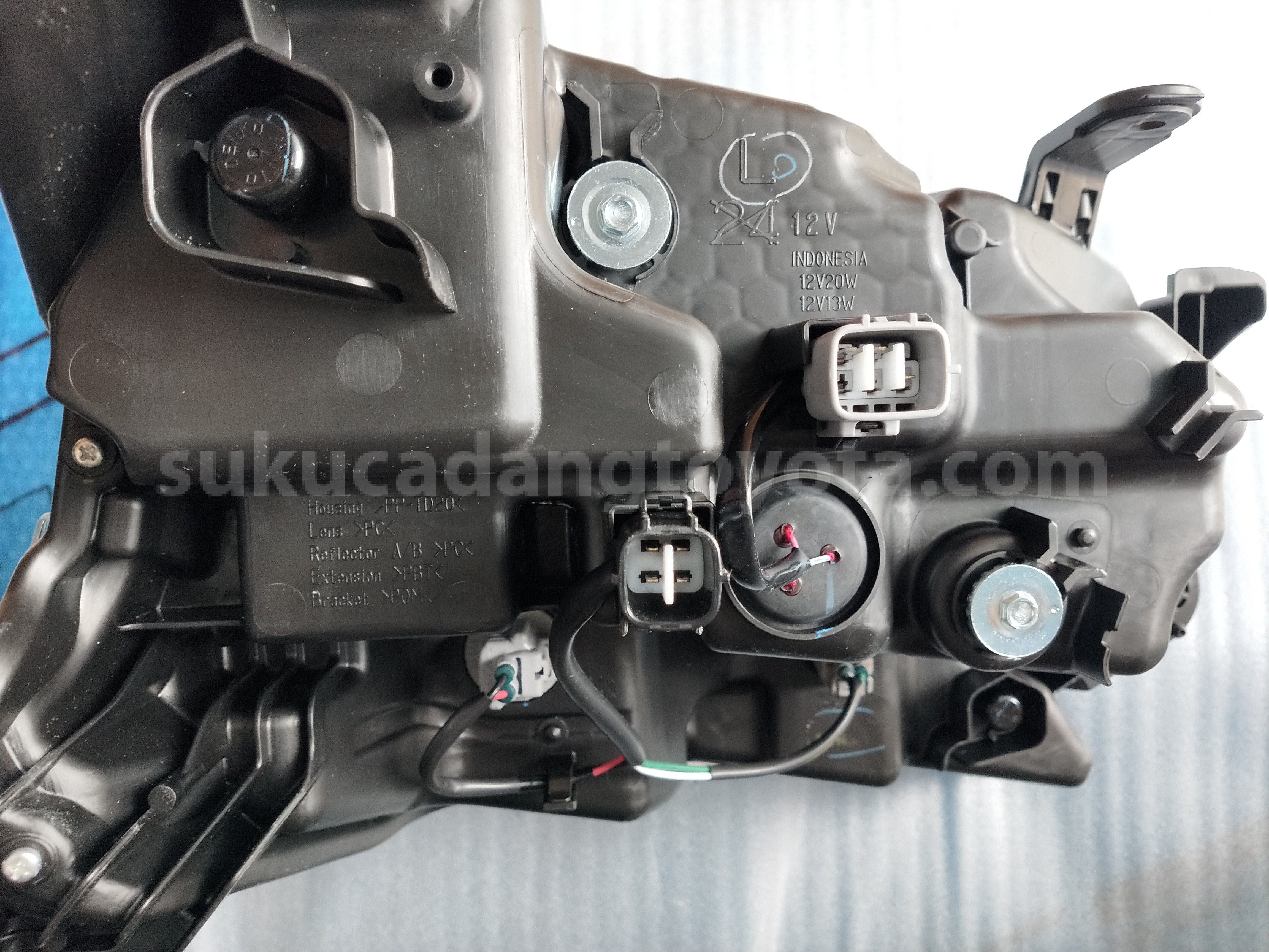 81150BZ430 HEADLAMP ASSY, LH - TOYOTA