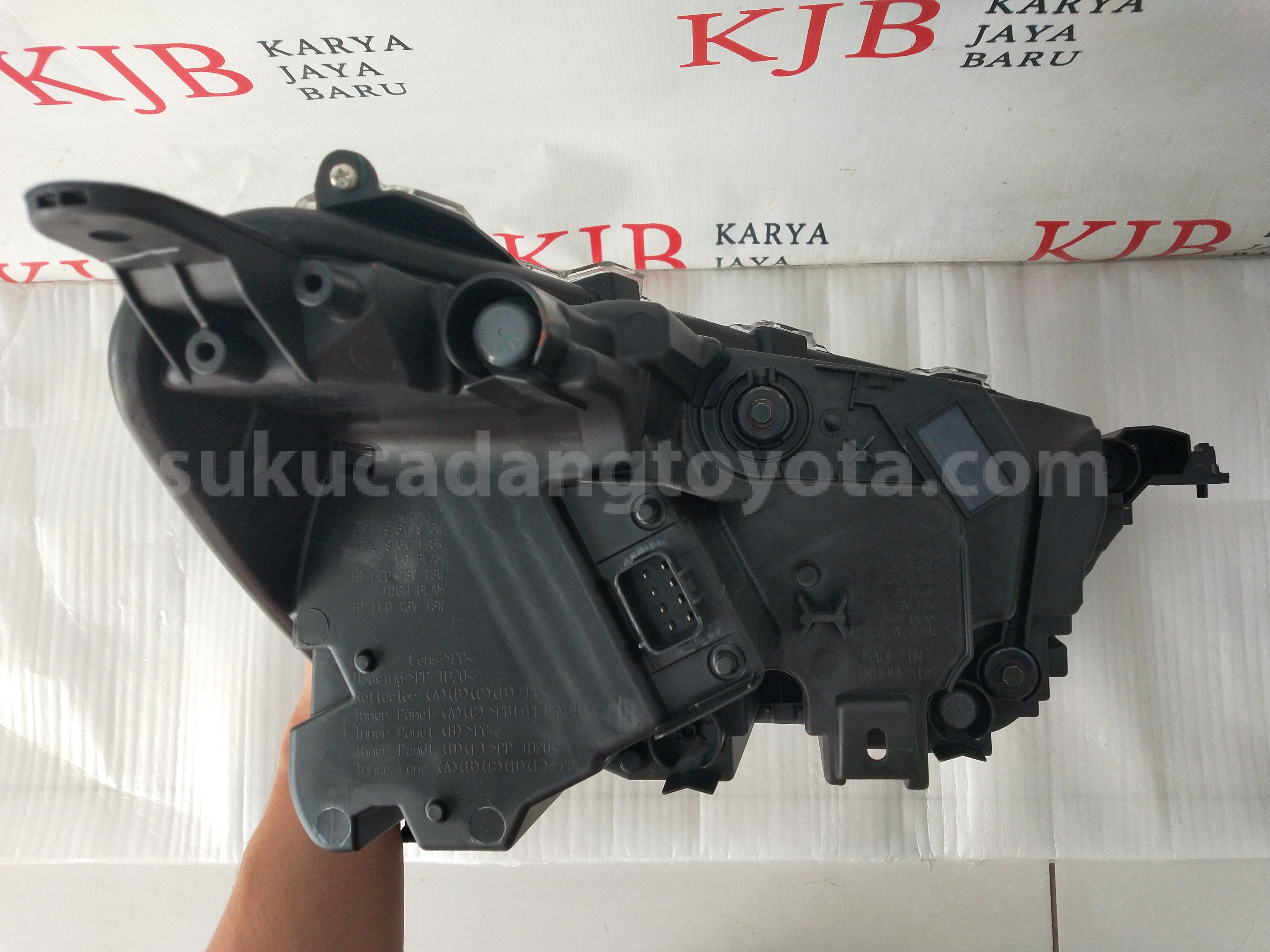 81150BZ840 HEADLAMP ASSY, LH - TOYOTA