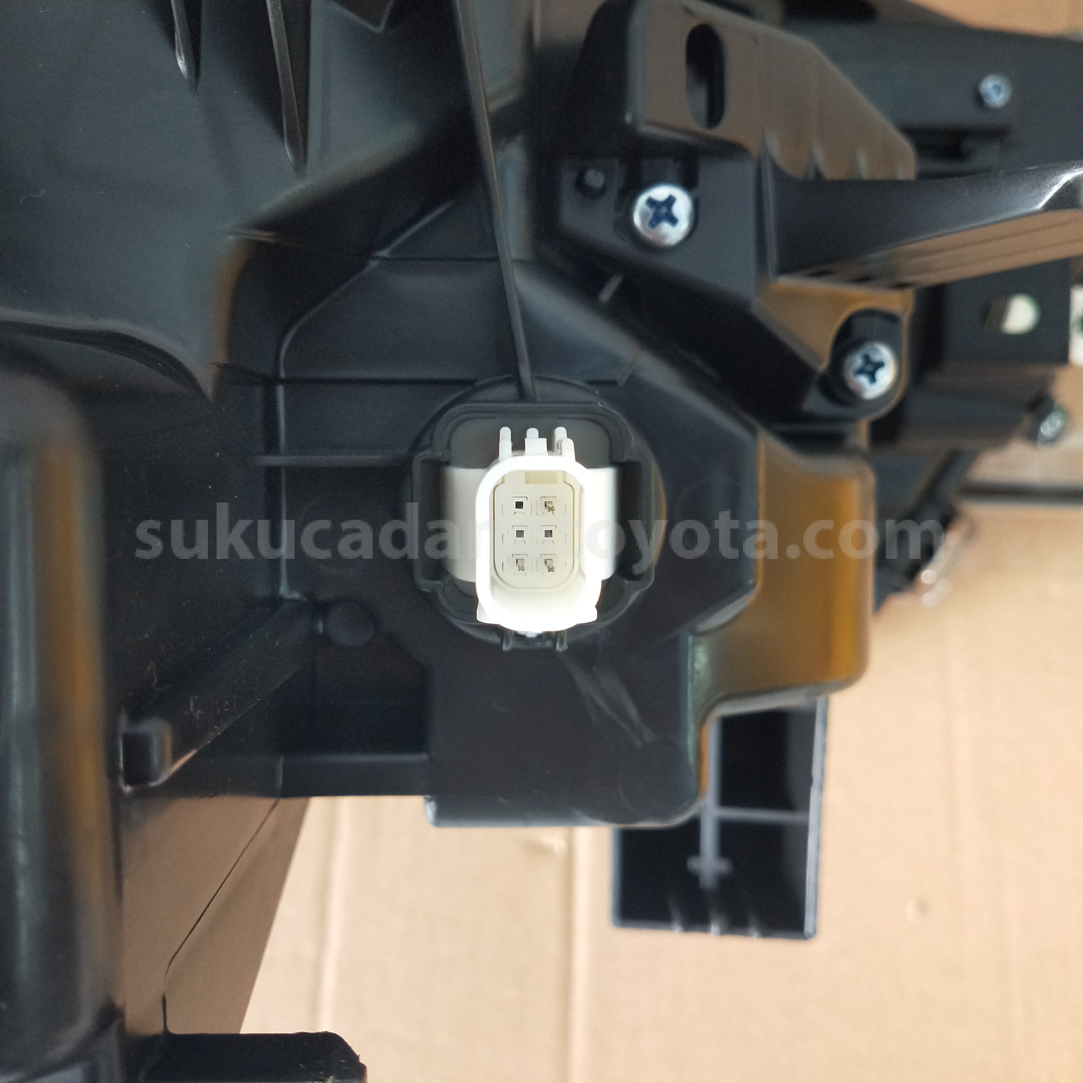 81150VT040 HEADLAMP ASSY, LH - TOYOTA