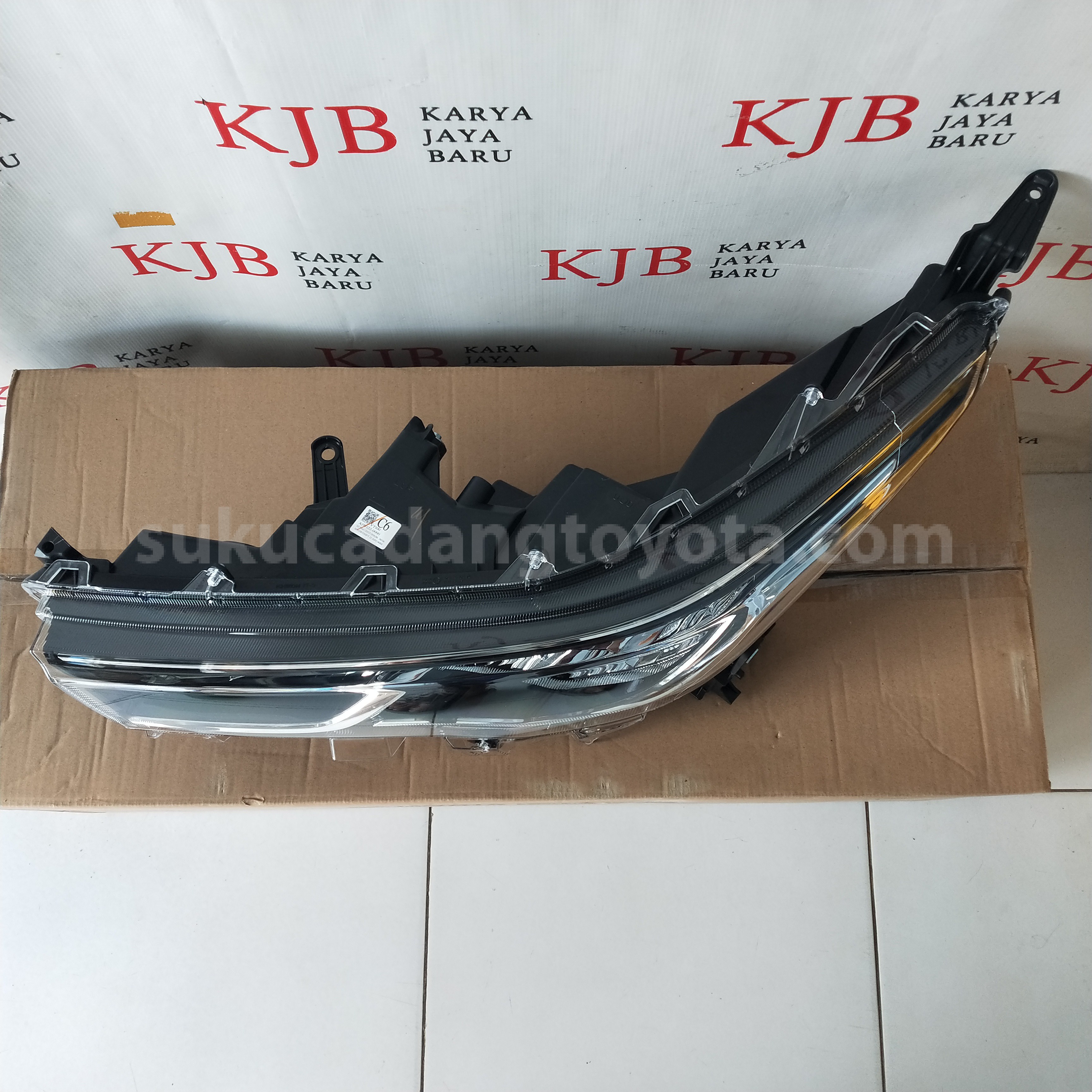 81150VT100 HEADLAMP ASSY, LH - TOYOTA