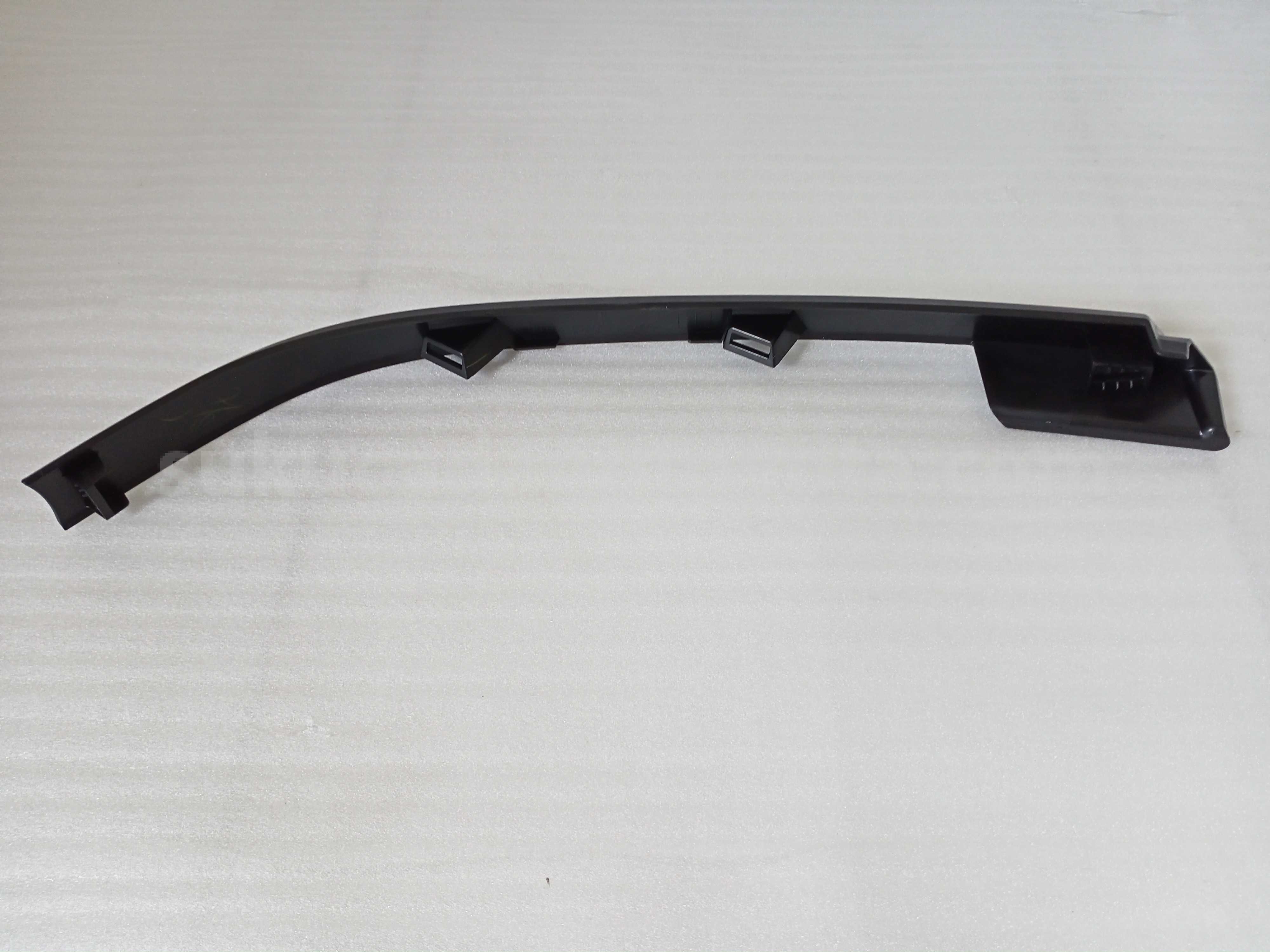 81156BZ020 RIM, HEADLAMP, LH - TOYOTA