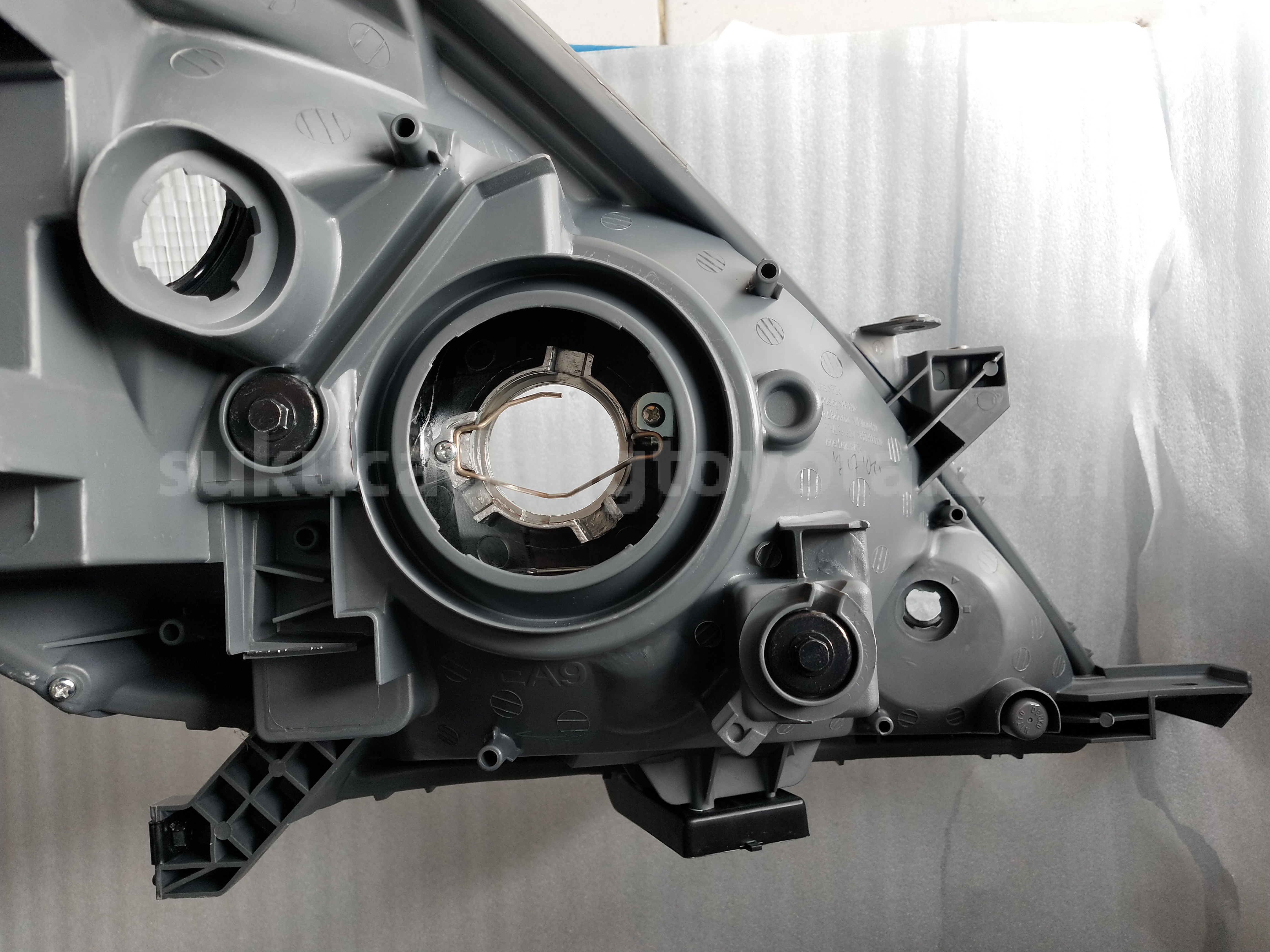 811700K300 UNIT A/S,HEADLAMP LH - TOYOTA