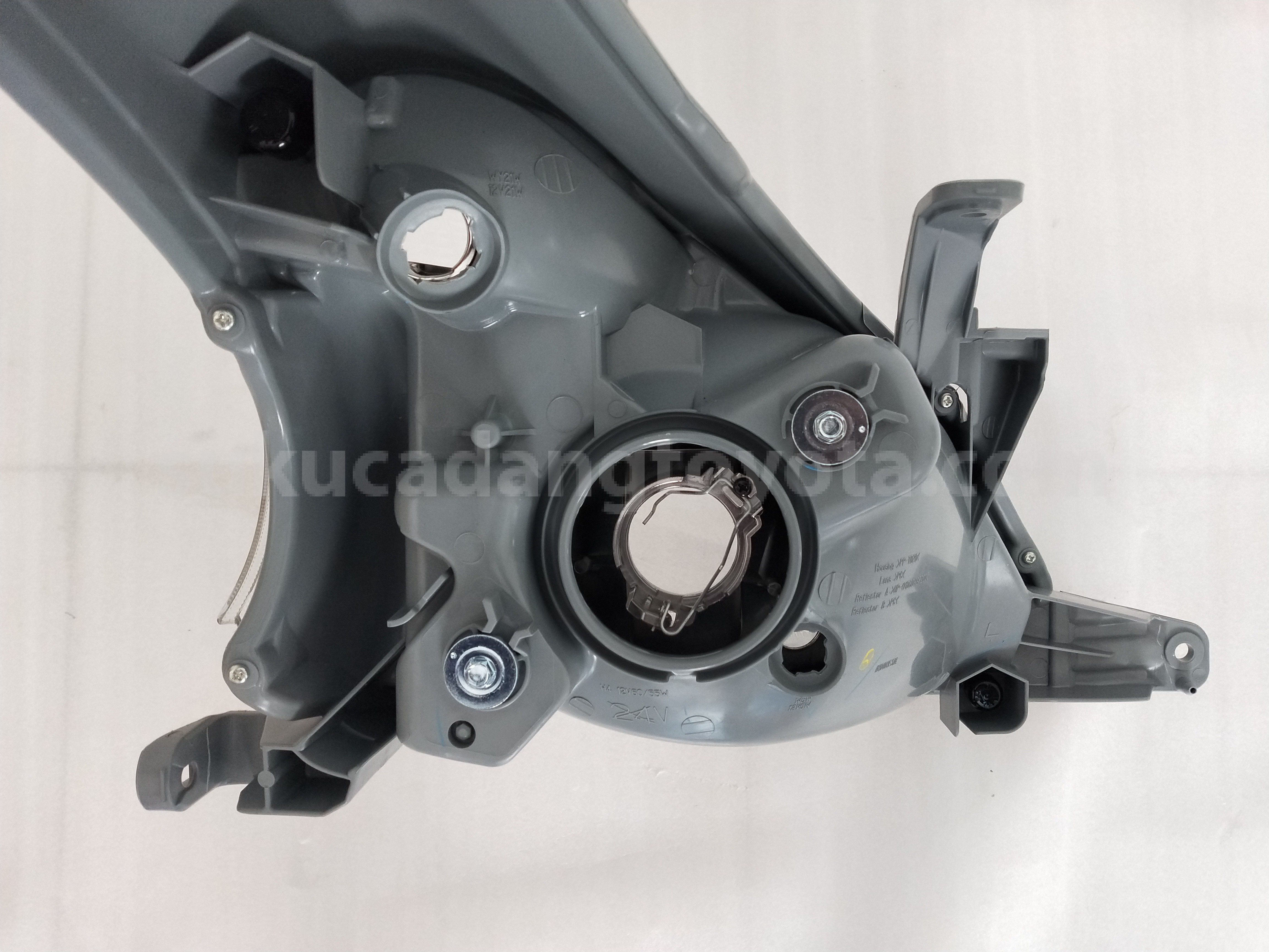 81170BZ140 UNIT ASSY,HEADLMP LH - TOYOTA